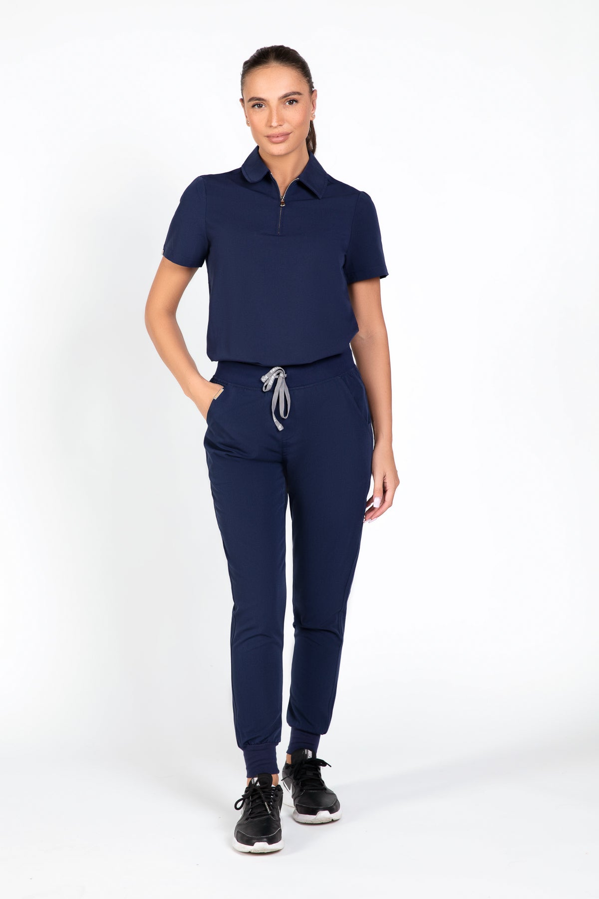 Yugen Womens Jogger Scrub pants