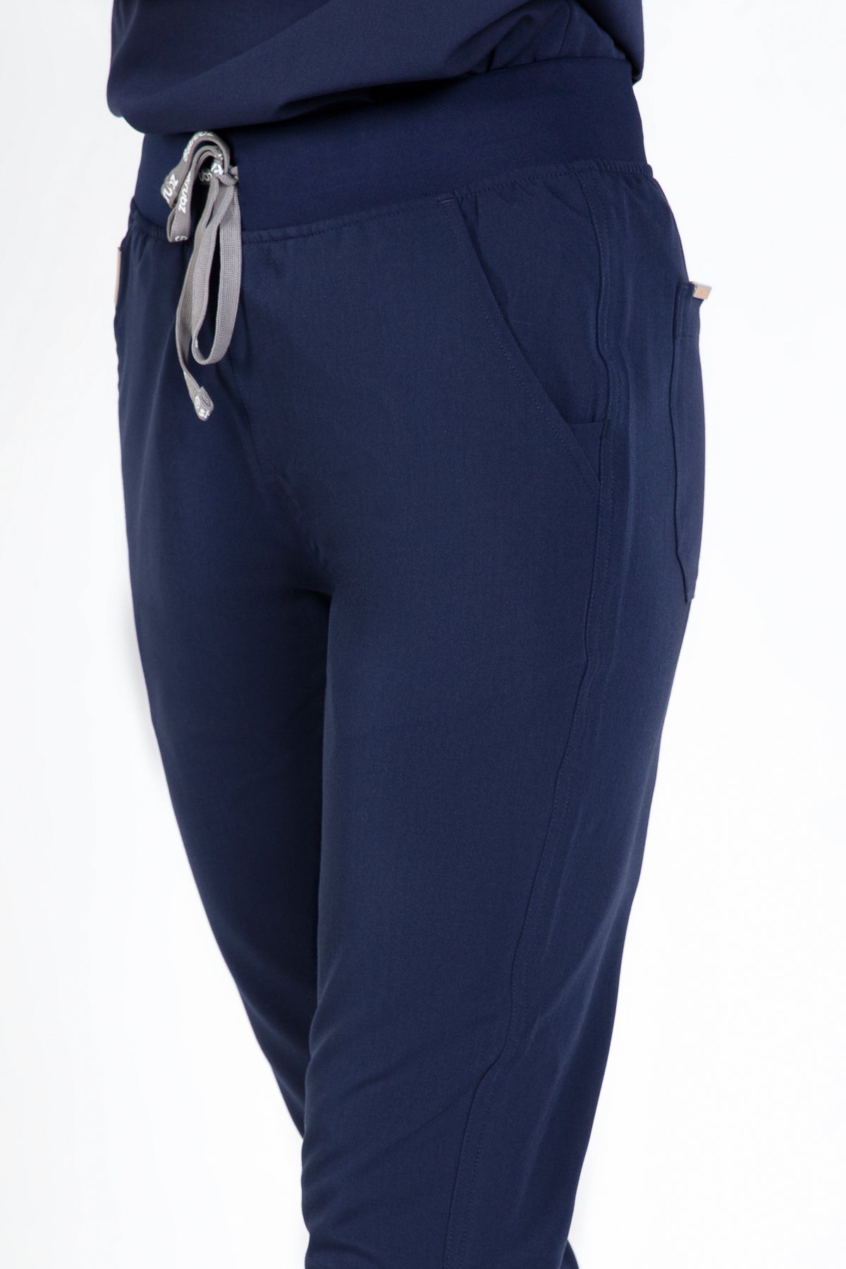 Yugen Womens Jogger Scrub pants