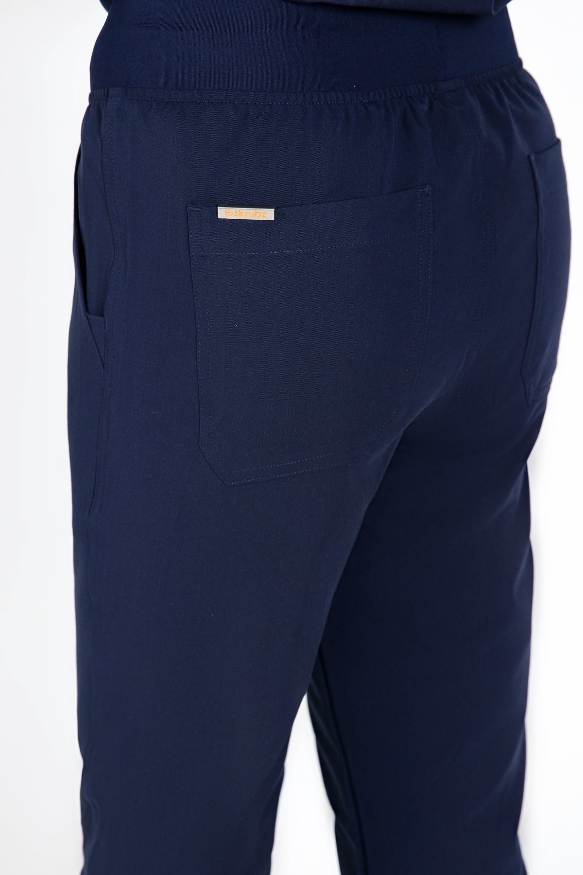 Yugen Womens Jogger Scrub pants