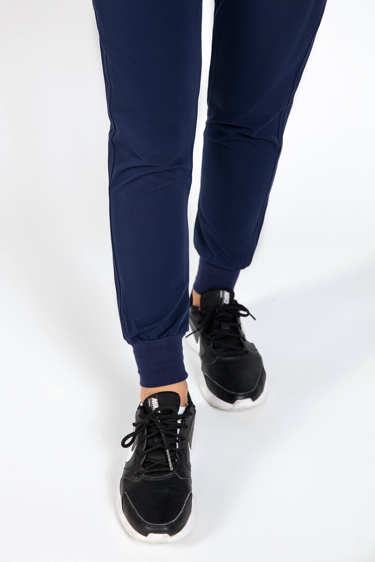 Yugen Womens Jogger Scrub pants