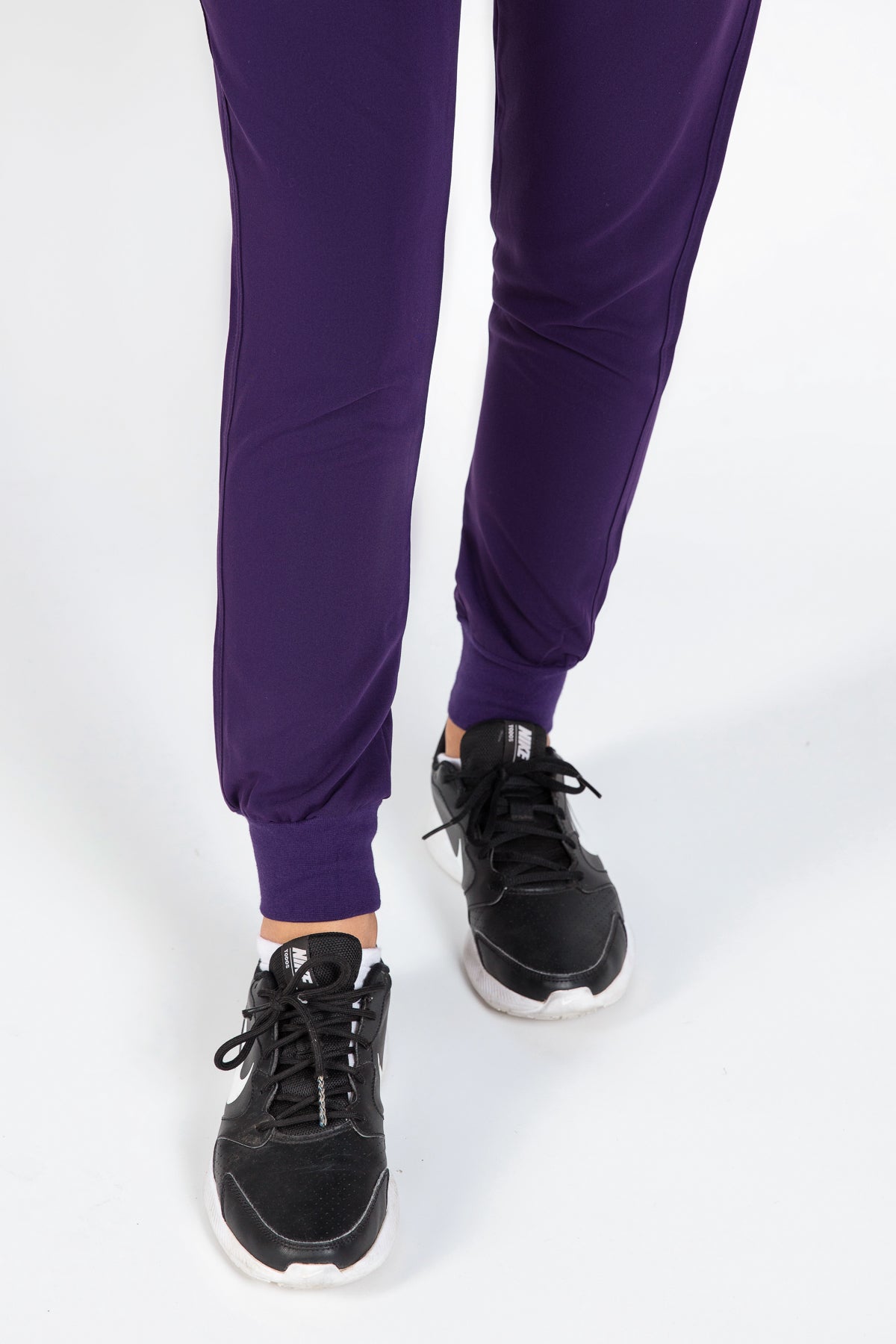 Yugen Womens Jogger Scrub pants