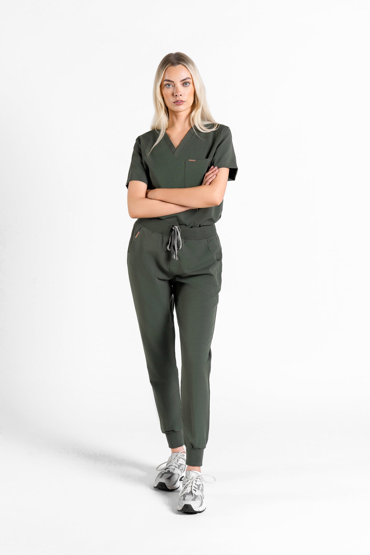 Yugen Womens Jogger Scrub pants