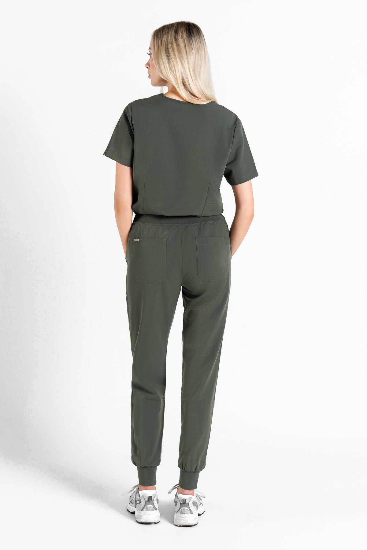 Yugen Womens Jogger Scrub pants