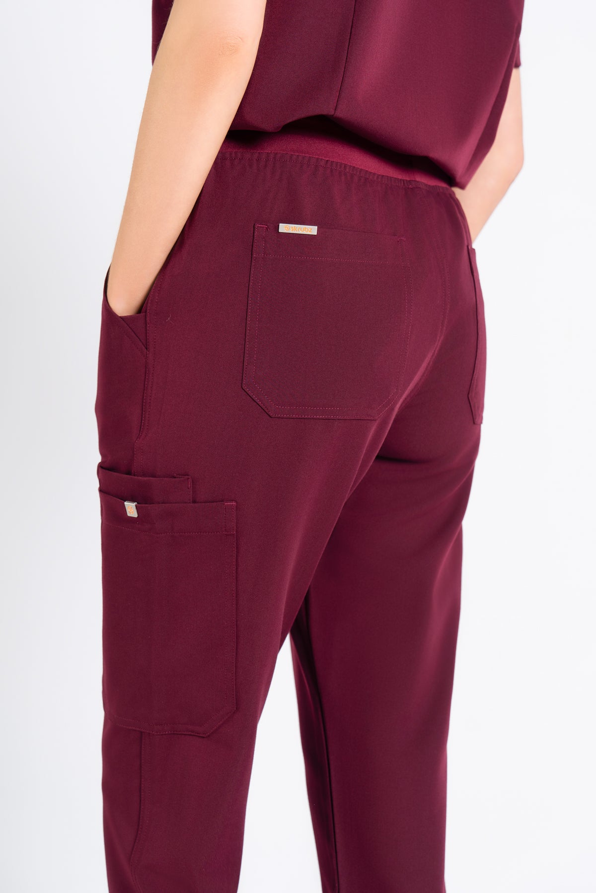 Akari 10 Pocket Jogger Scrub Pants Womens