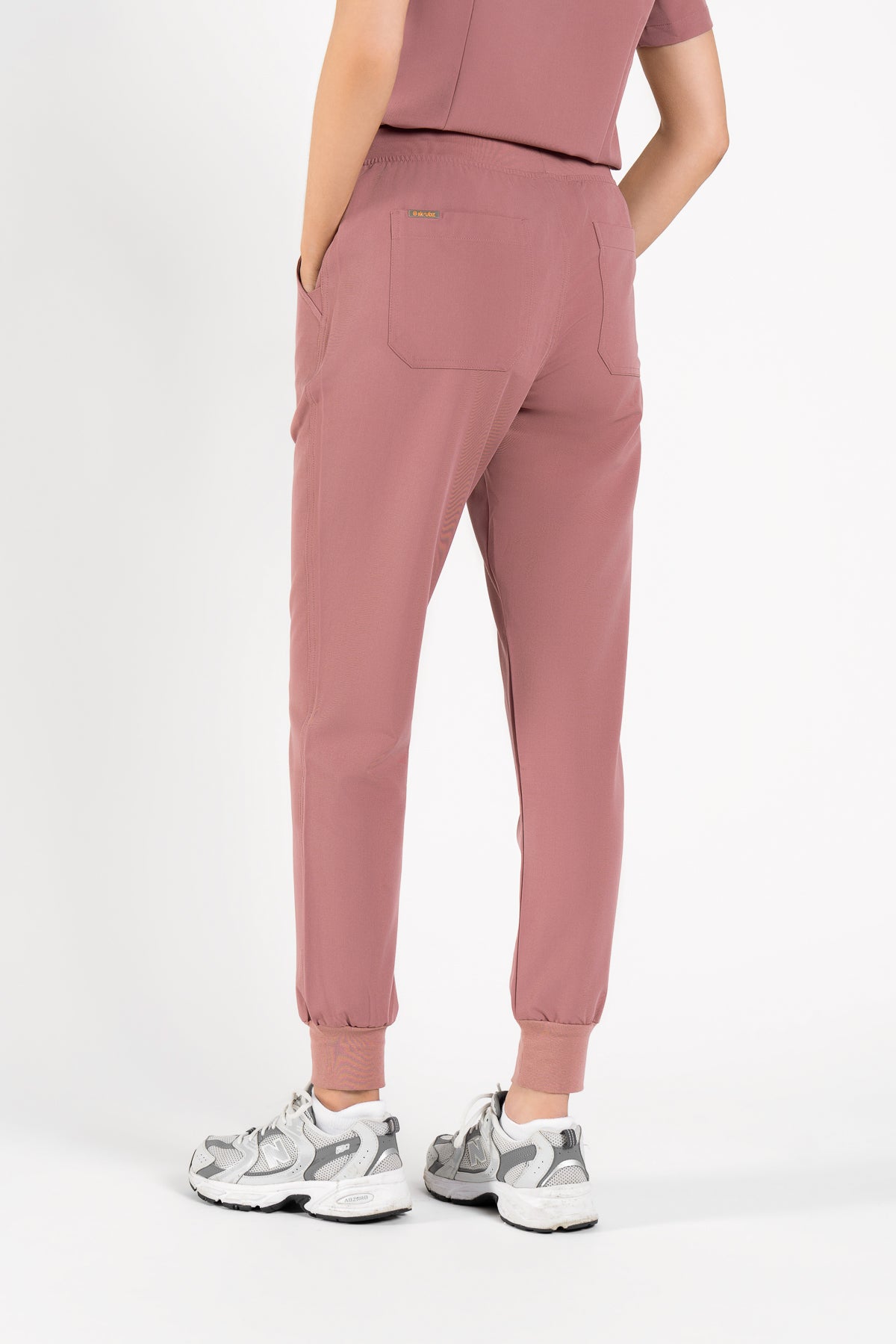 Yugen Womens Jogger Scrub pants