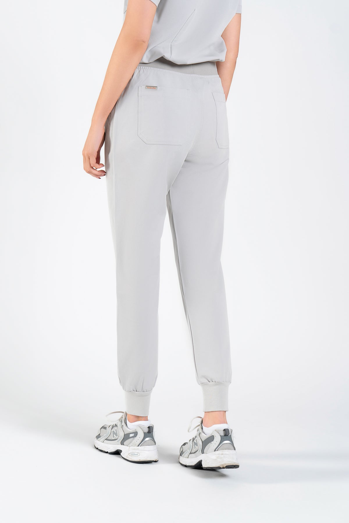 Yugen Womens Jogger Scrub pants