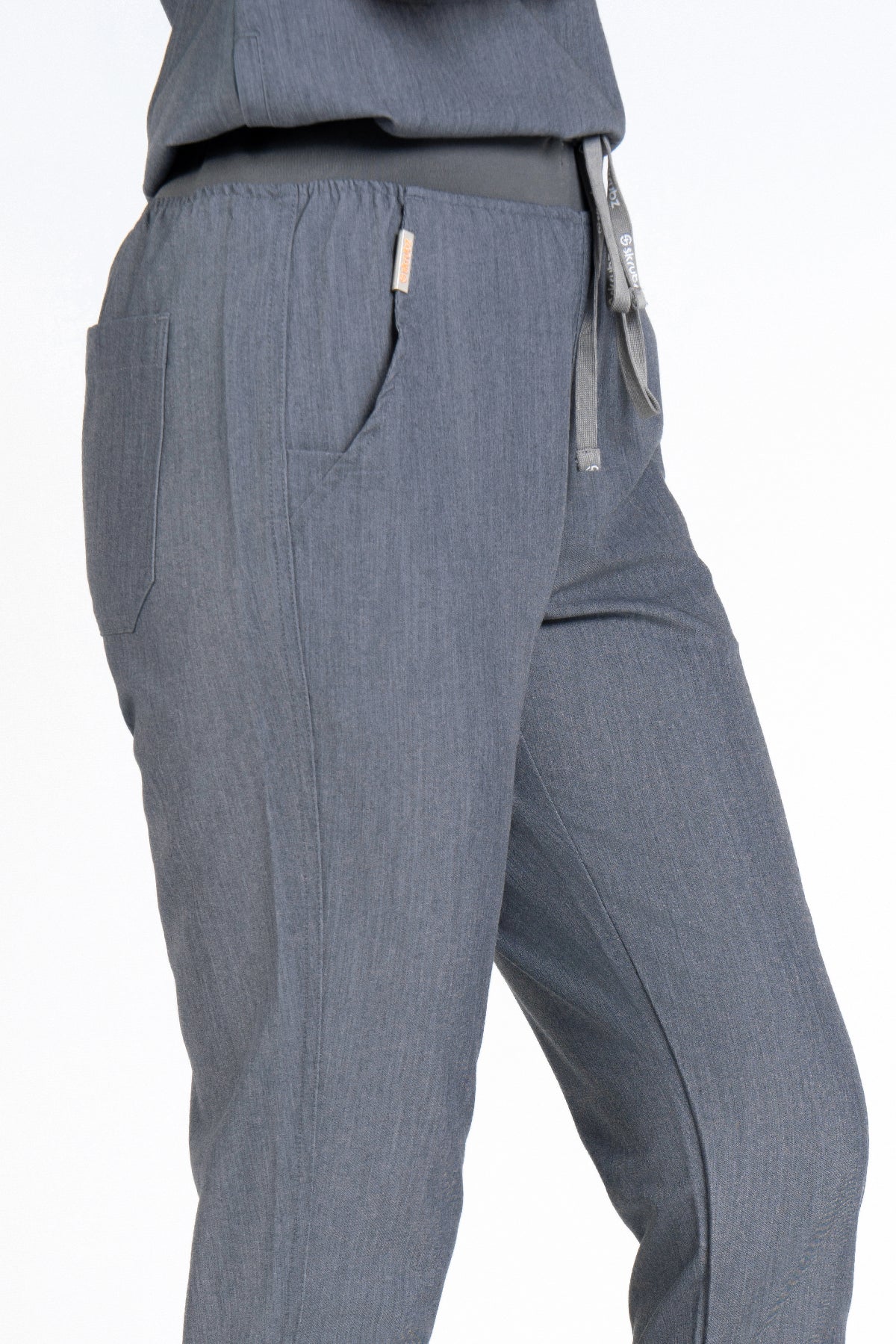 Yugen Womens Jogger Scrub pants