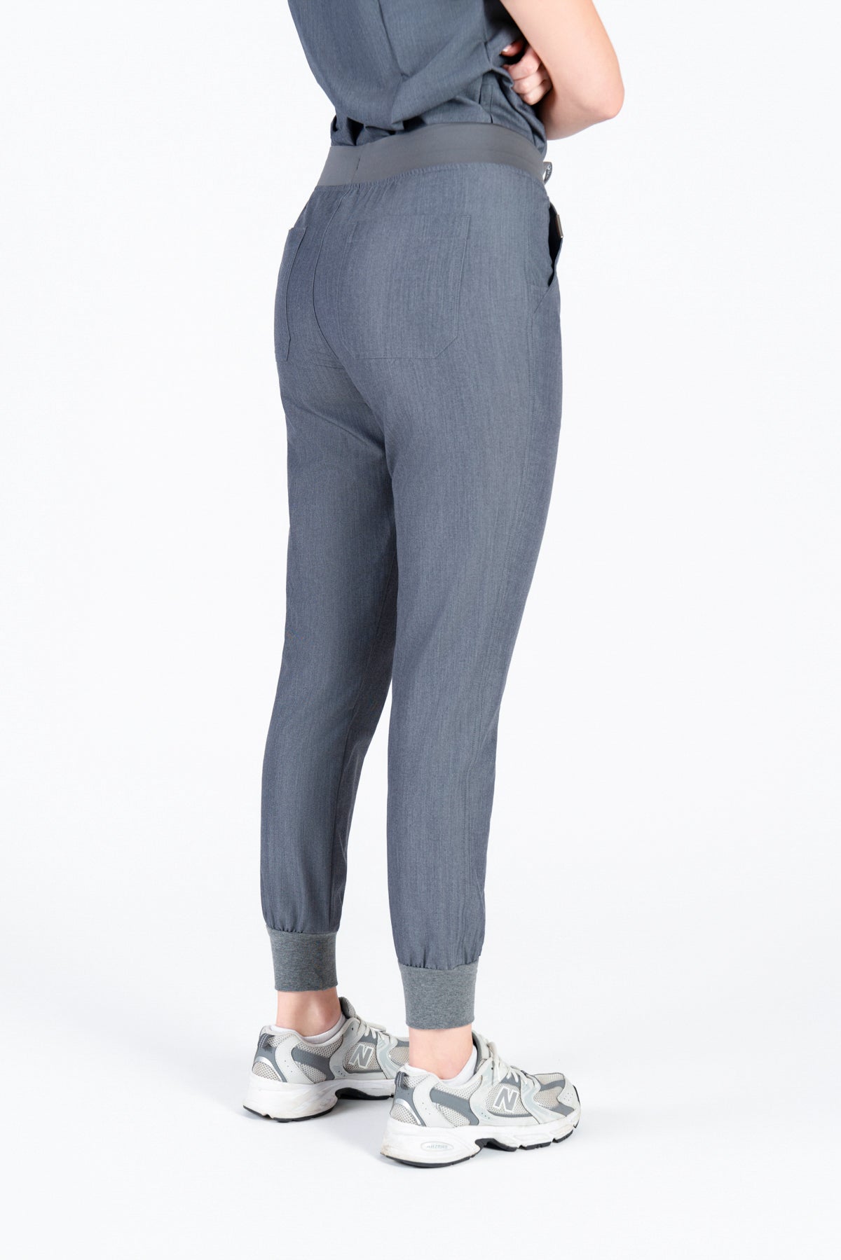 Yugen Womens Jogger Scrub pants