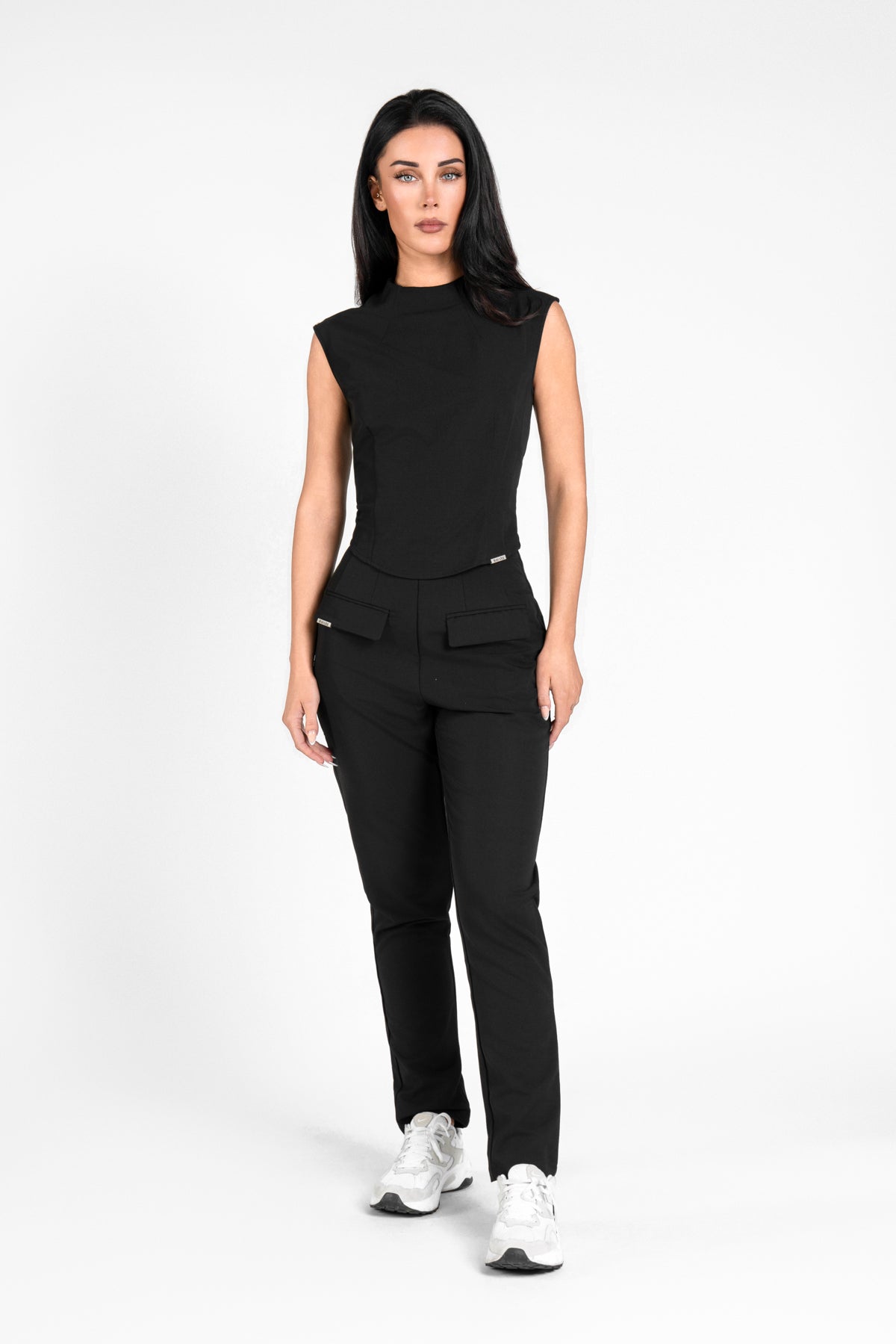 Empower Women's Sleeveless Round Neck Top