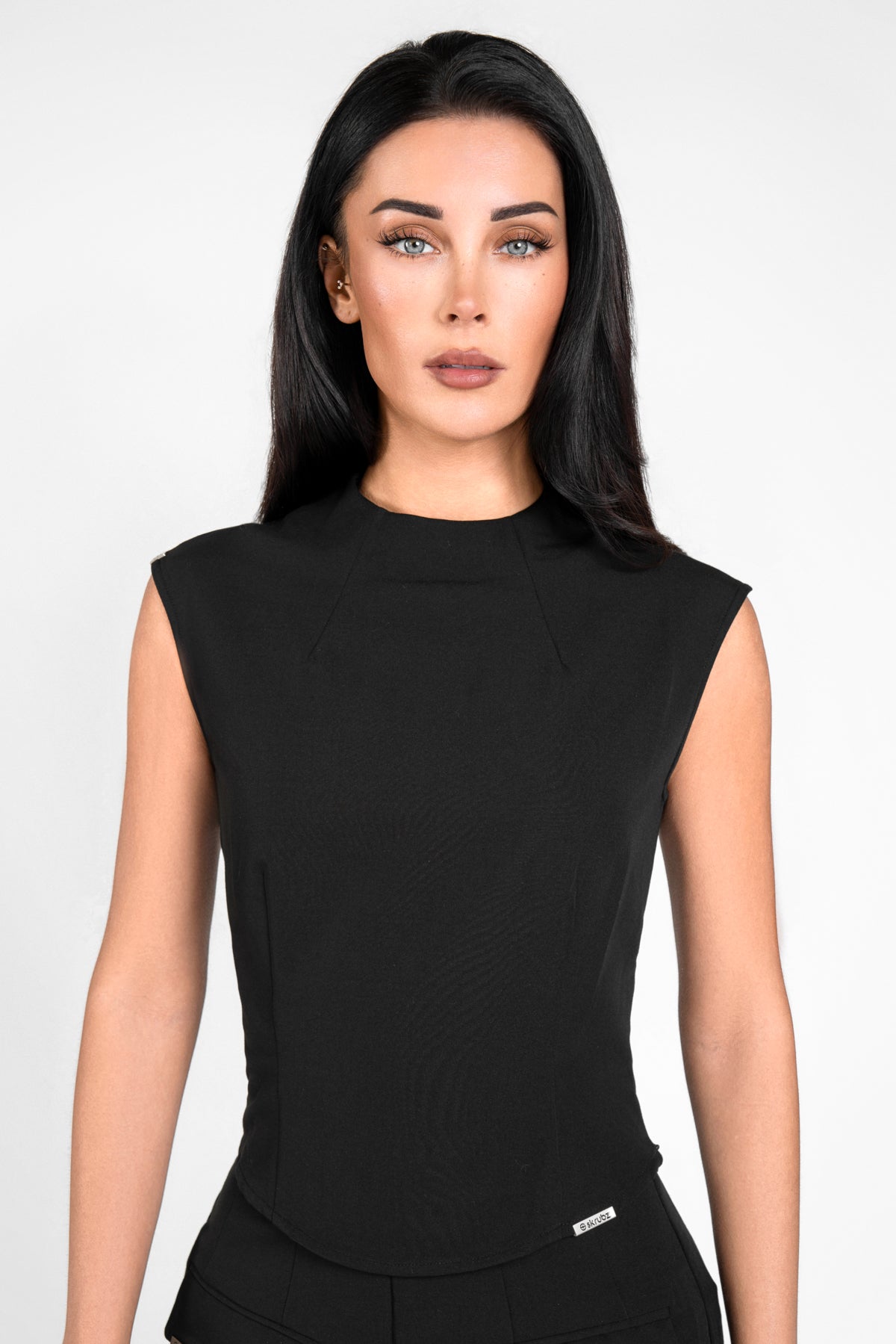 Empower Women's Sleeveless Round Neck Top