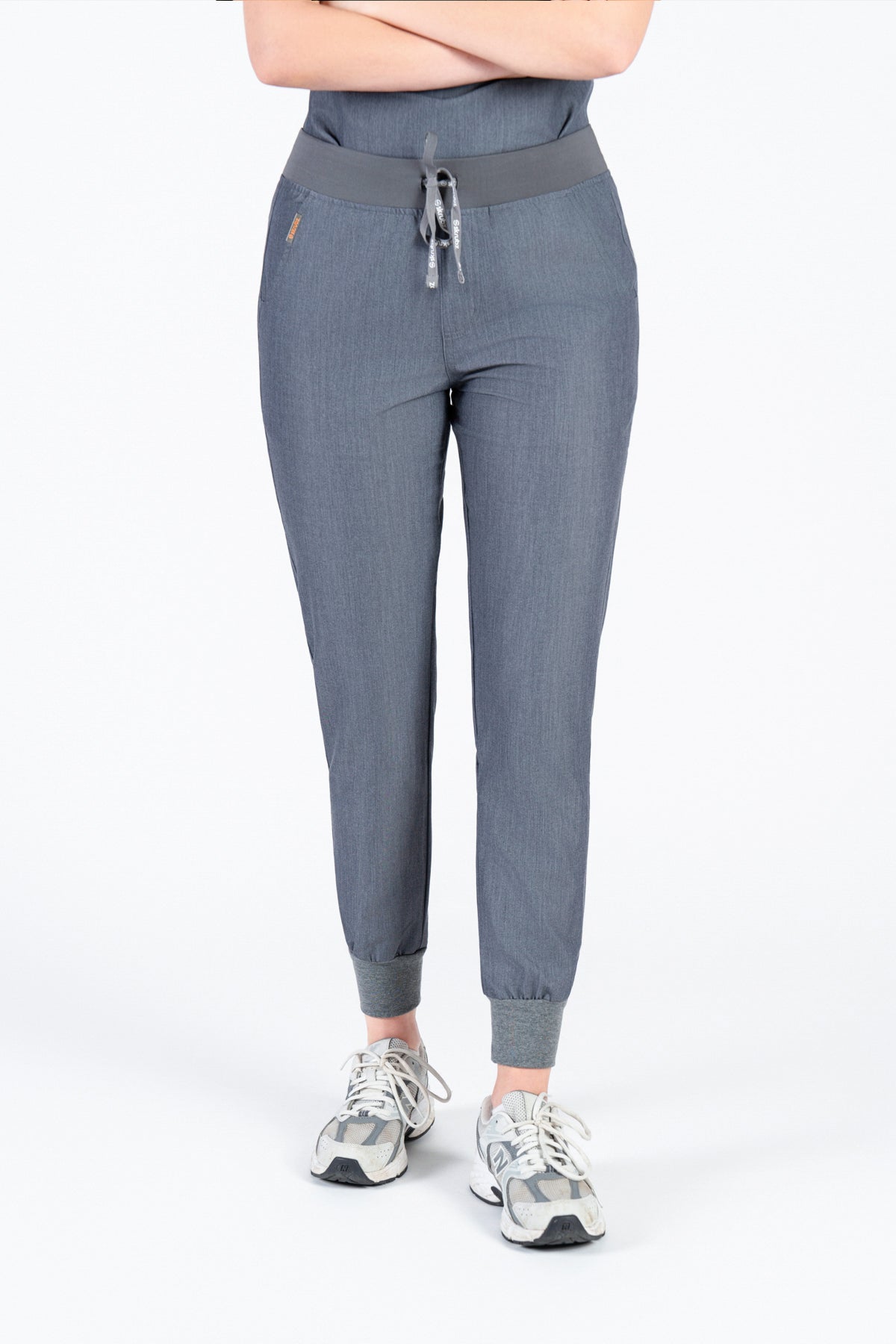 Yugen Womens Jogger Scrub pants