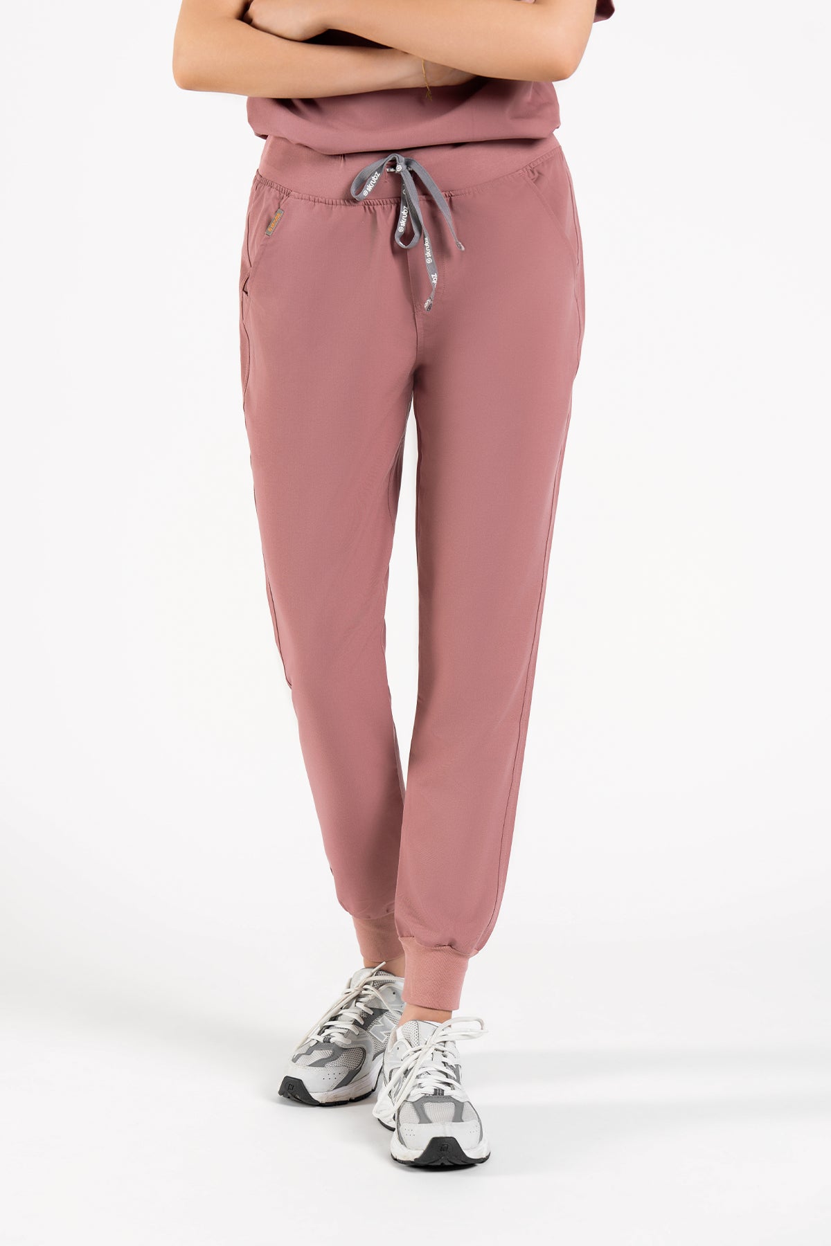 Yugen Womens Jogger Scrub pants