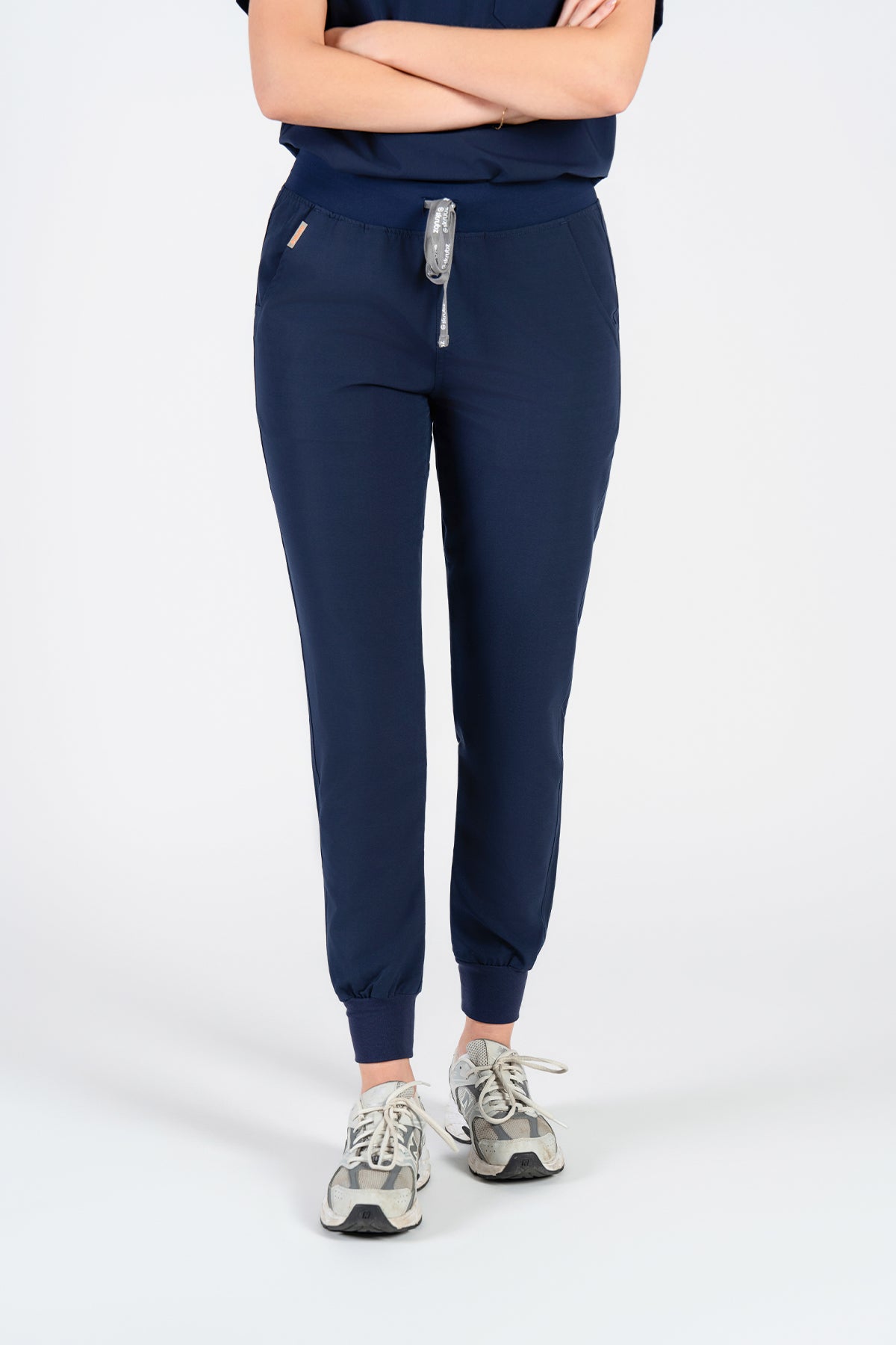 Yugen Womens Jogger Scrub pants