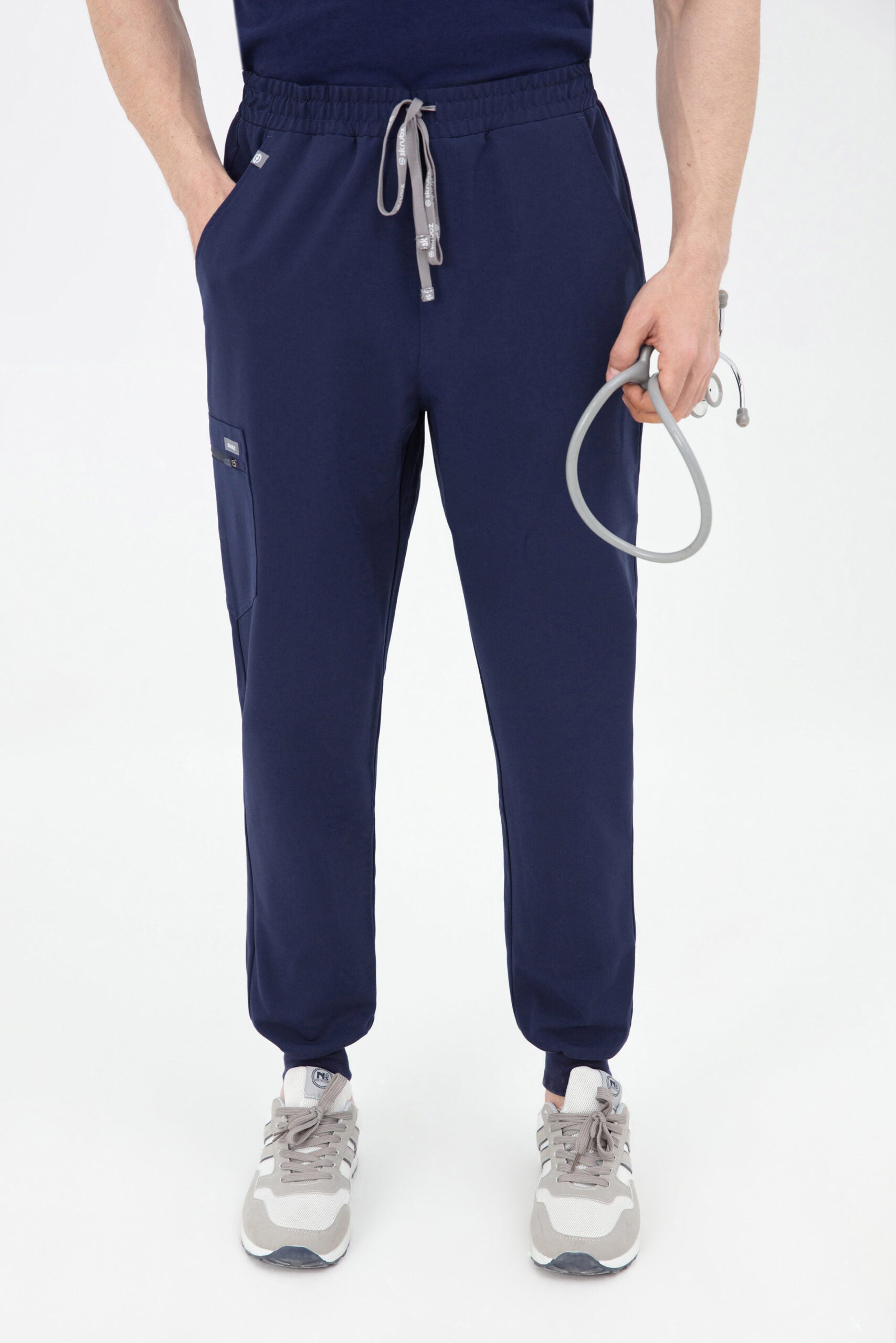 Navy / M