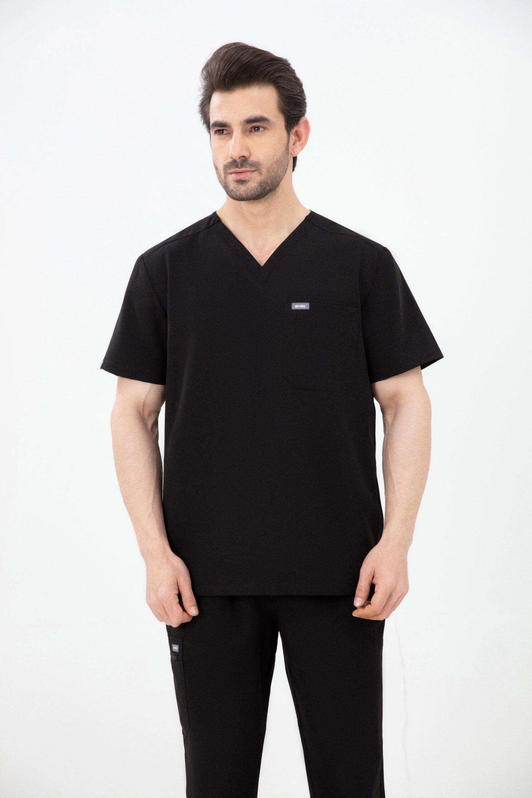 Black / M