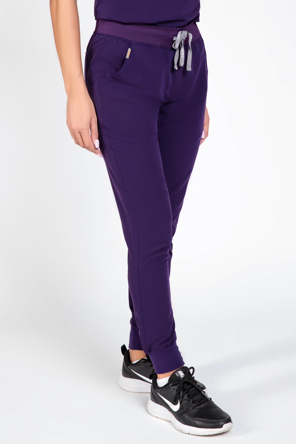 Yugen Womens Jogger Scrub pants