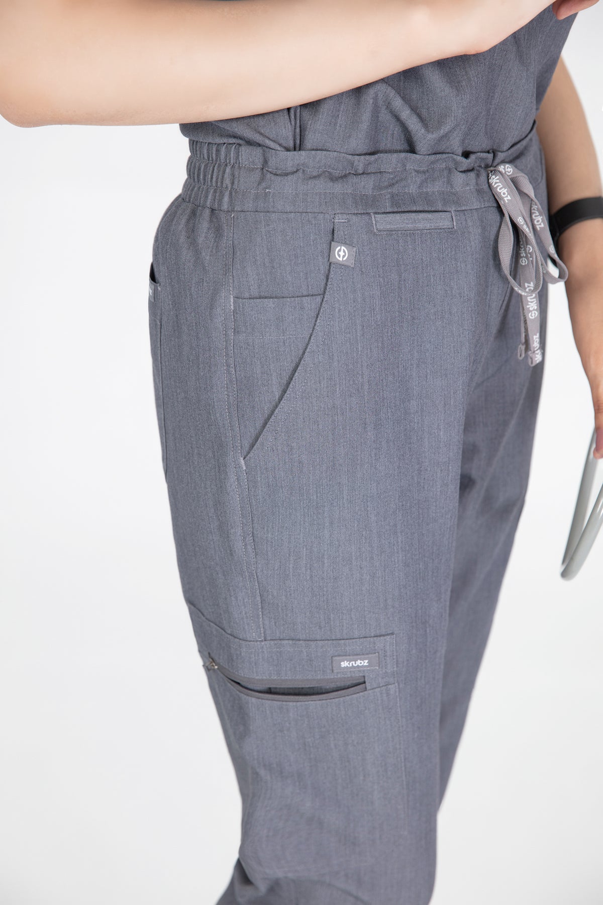 Hachi Cargo Scrub pants 9 Pockets Womens