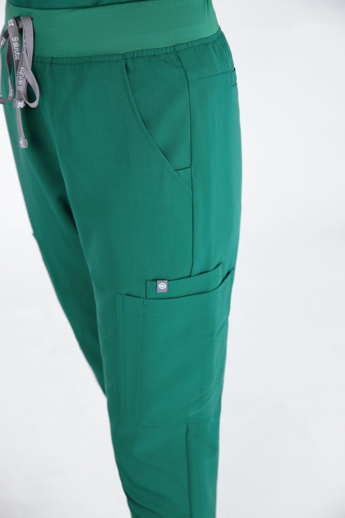Shiro Yoga Waist 10 pocket Jogger Scrub Pants Womens