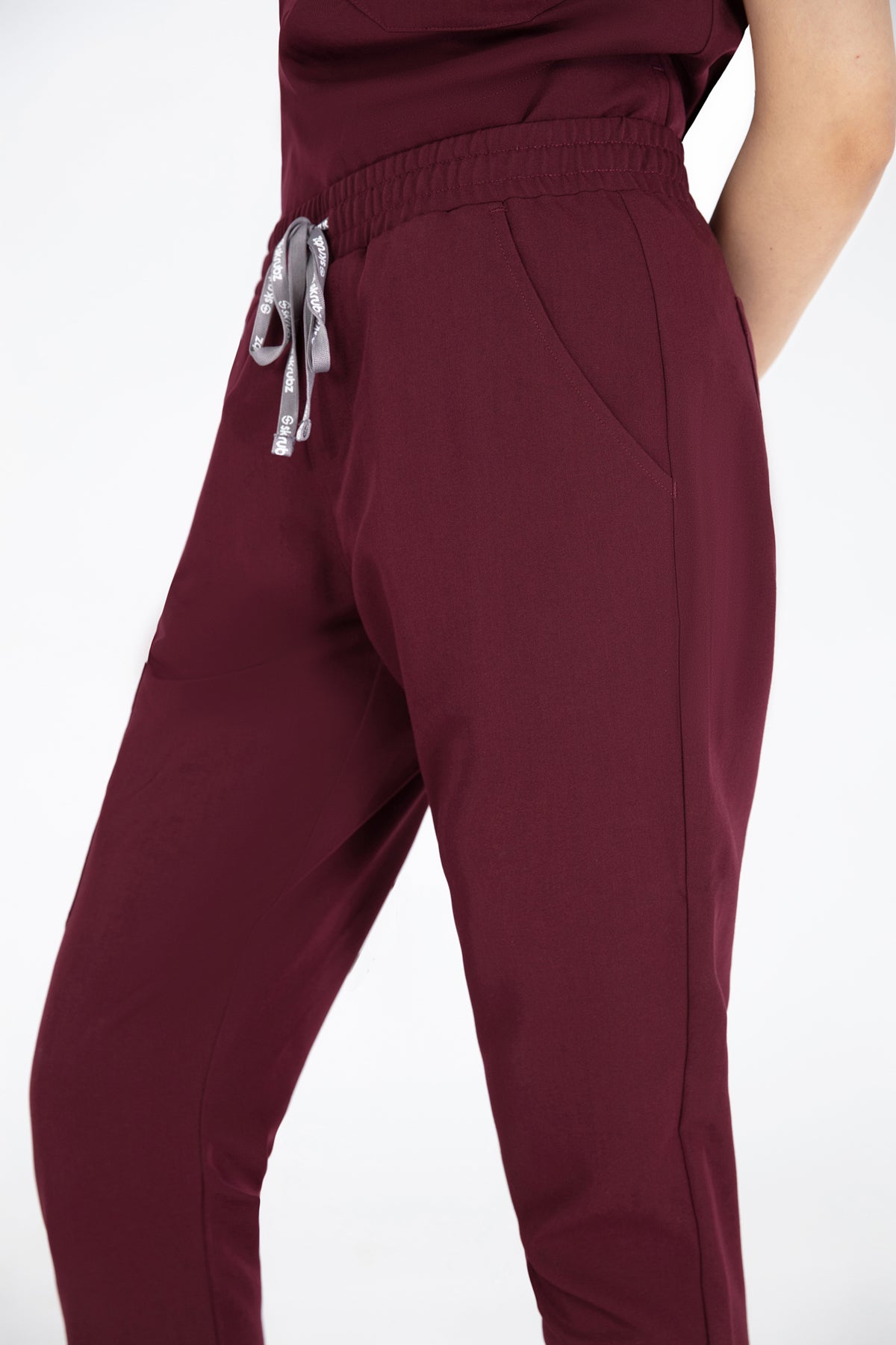 Roku 6 pocket Jogger Scrub Pants Womens
