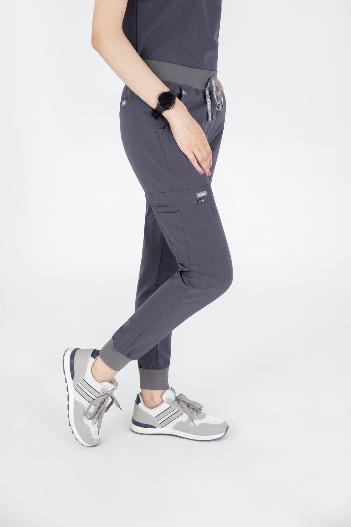 Shiro Yoga Waist 10 pocket Jogger Scrub Pants Womens