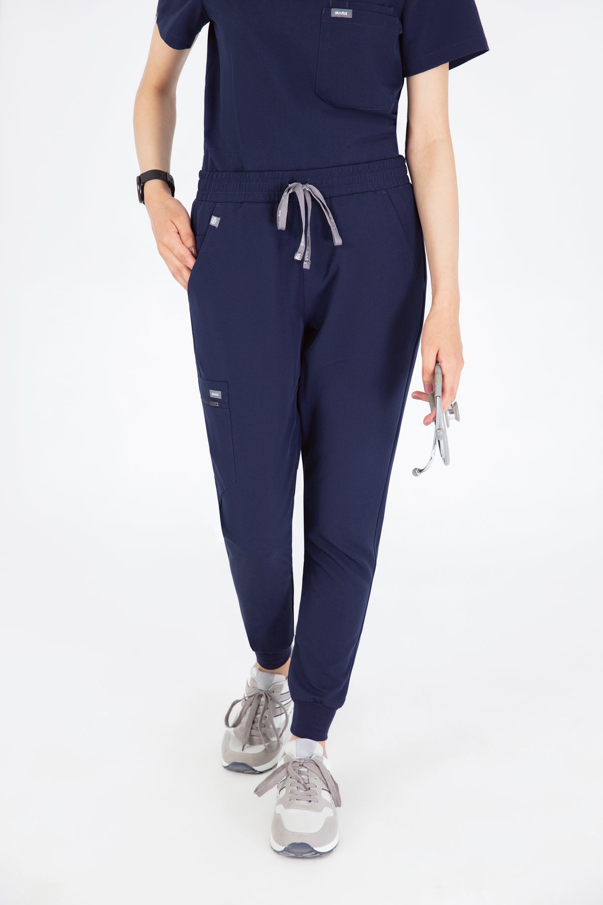 Navy / M