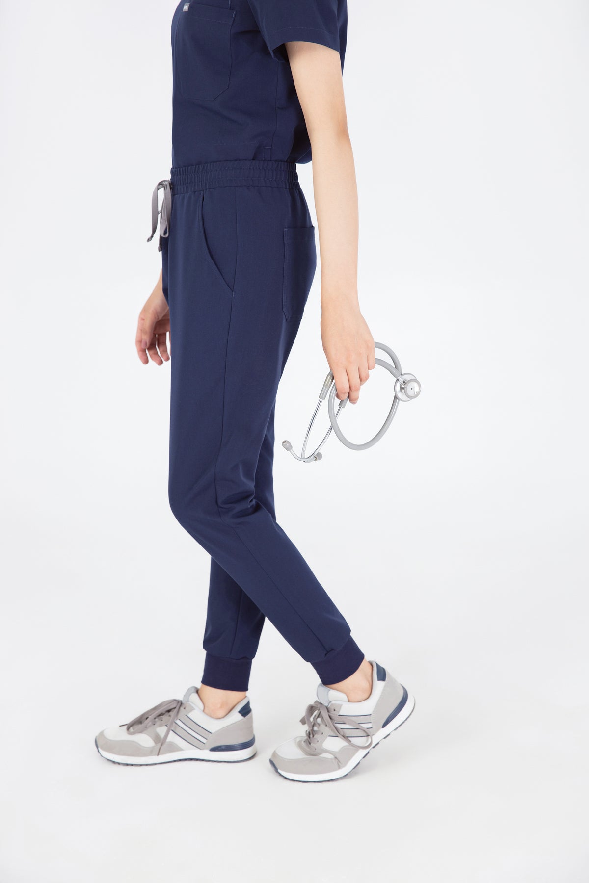 Roku 6 pocket Jogger Scrub Pants Womens