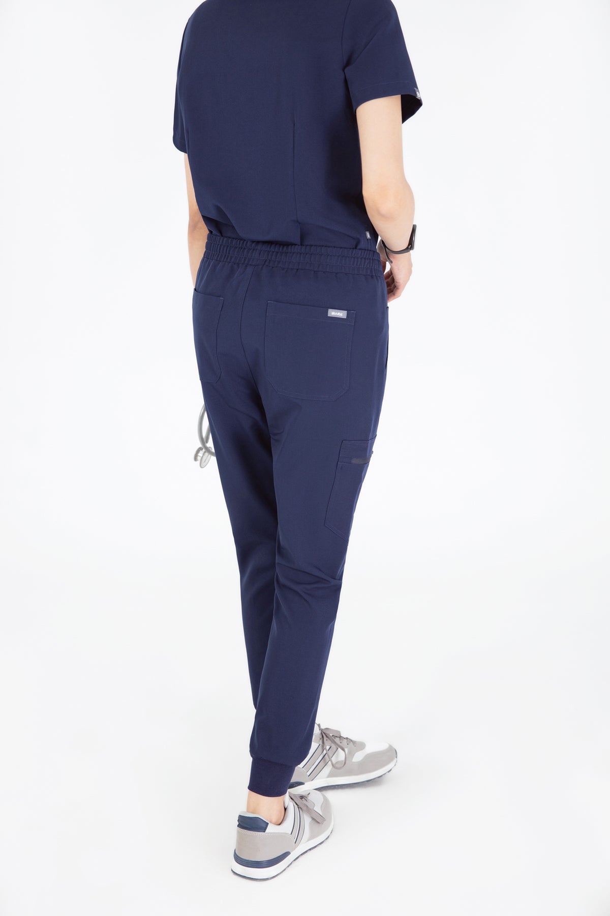 Roku 6 pocket Jogger Scrub Pants Womens