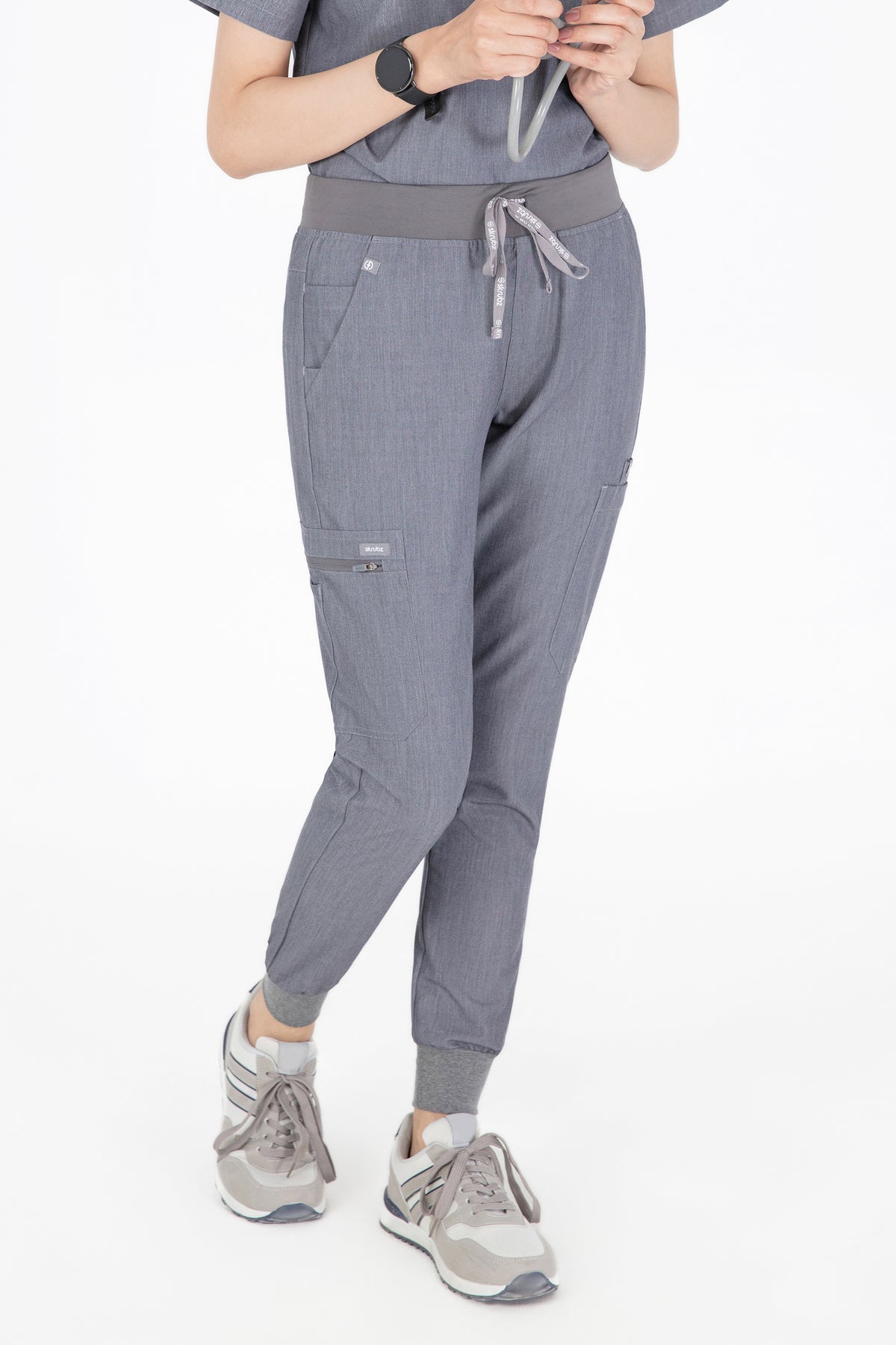 Graphite Grey / M