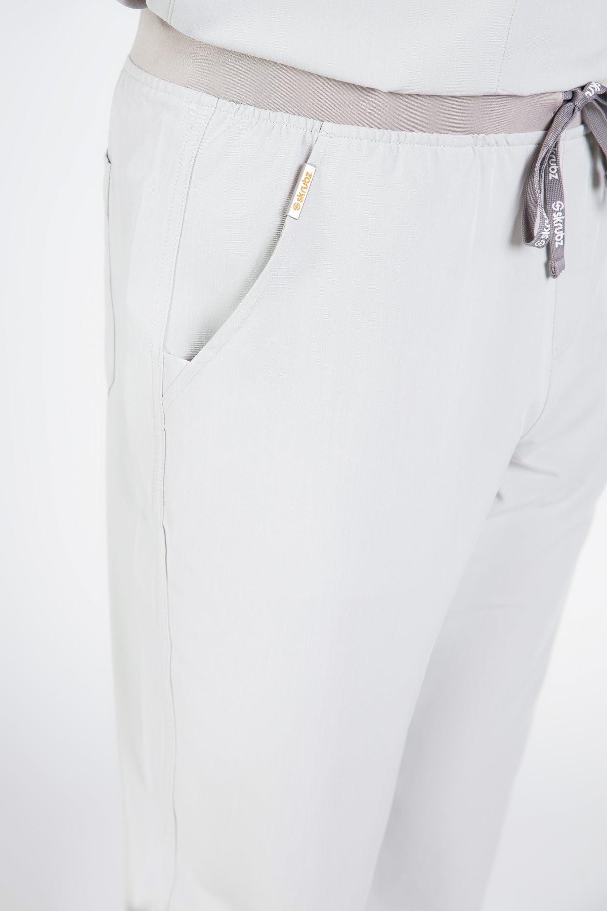 Quiet Grey / M / Regular - alternate view