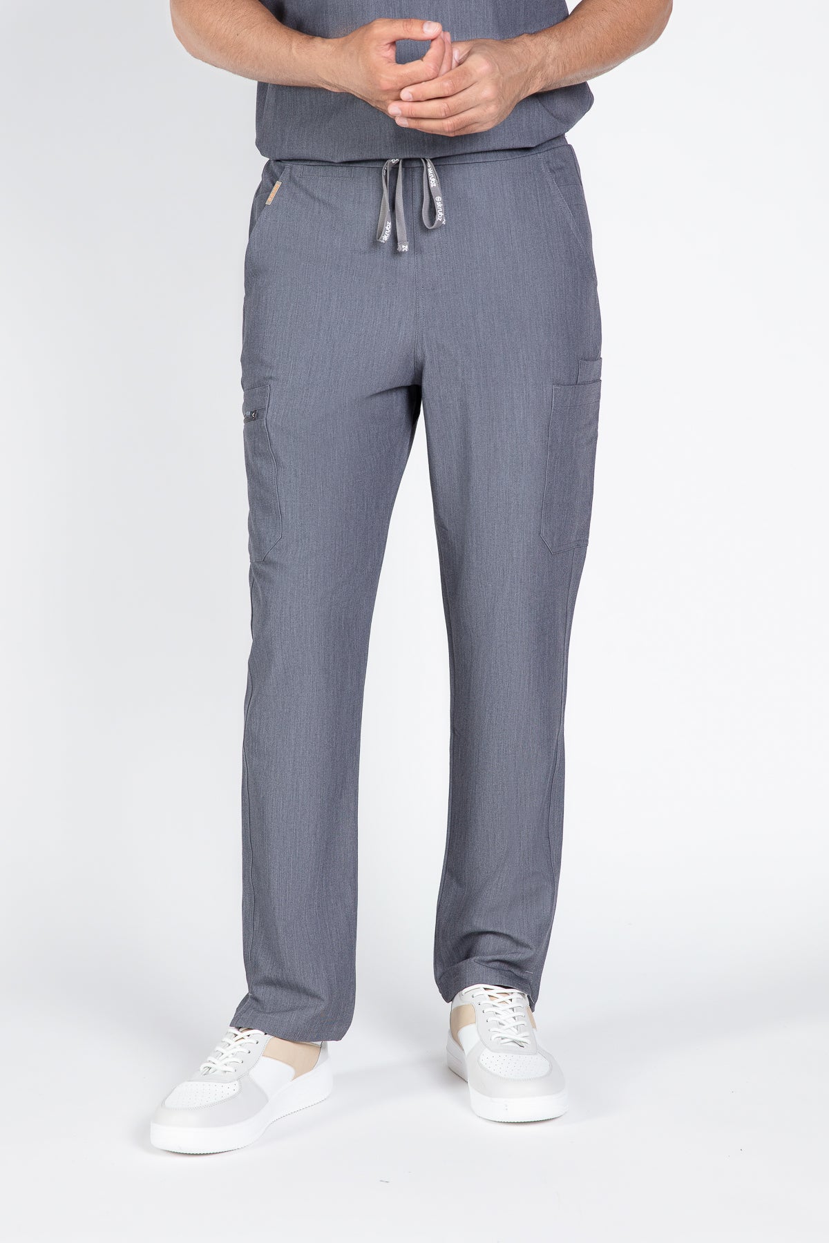 Graphite Grey / M