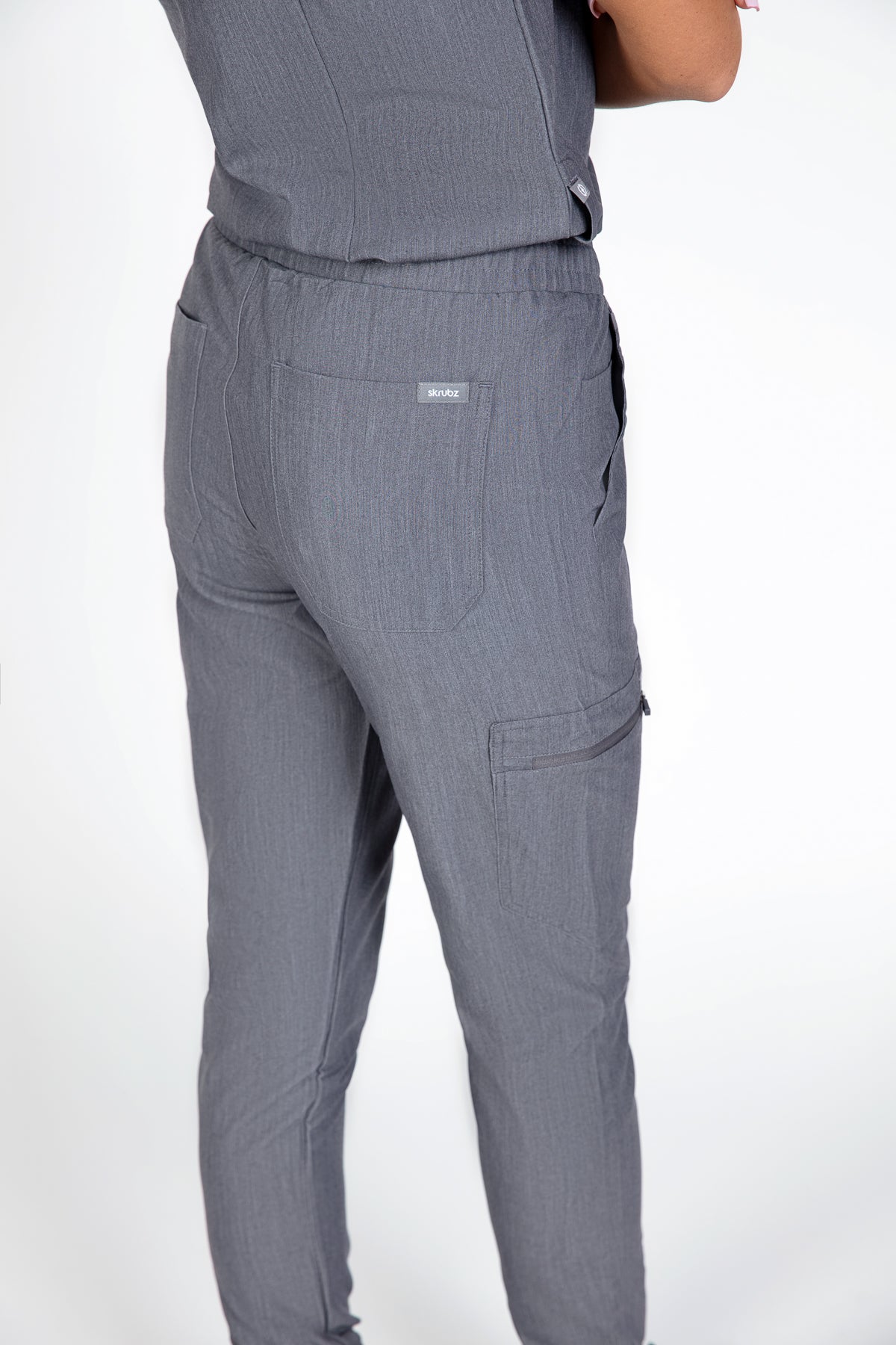 Roku 6 pocket Jogger Scrub Pants Womens
