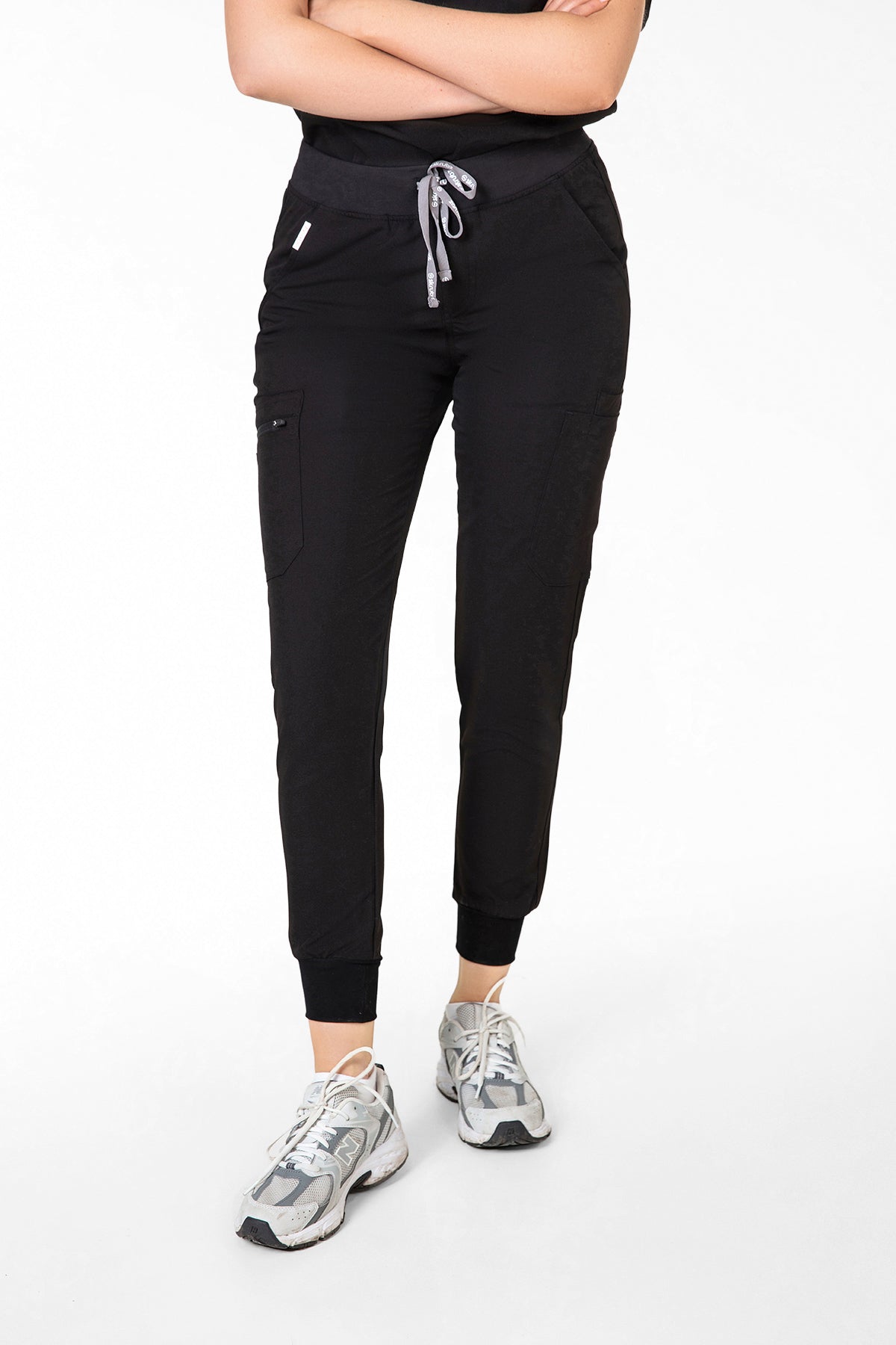 Akari 10 Pocket Jogger Scrub Pants Womens