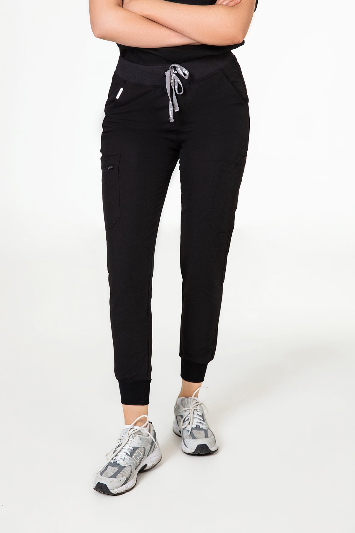 Akari 10 Pocket Jogger Scrub Pants Womens