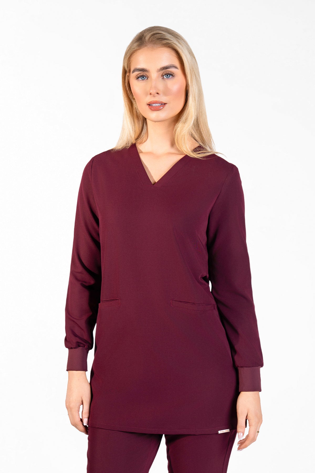 Cosa Women's Long Sleeves V Neck Top