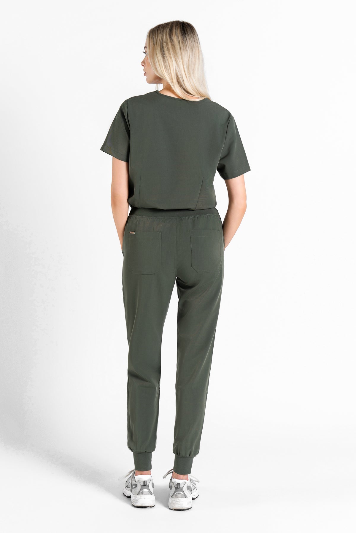 Yugen Womens Jogger Scrub pants