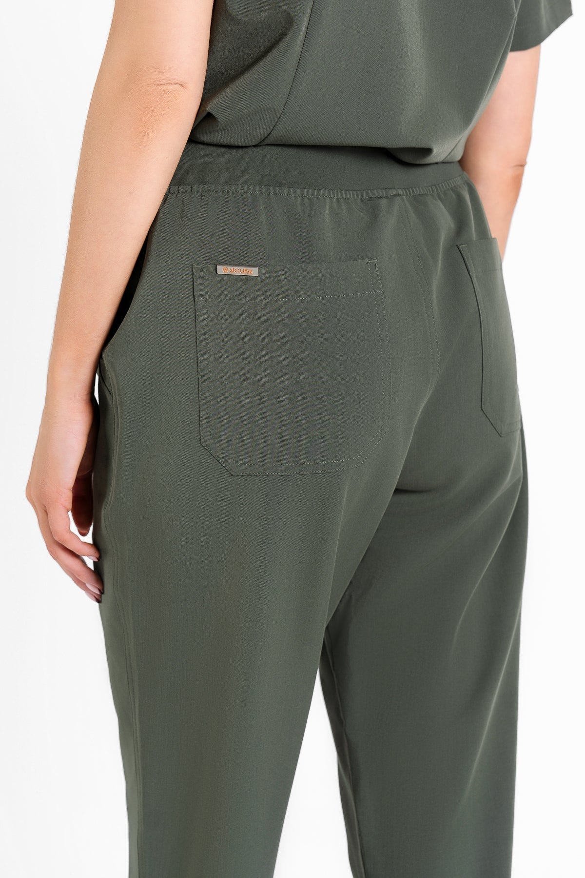 Yugen Womens Jogger Scrub pants