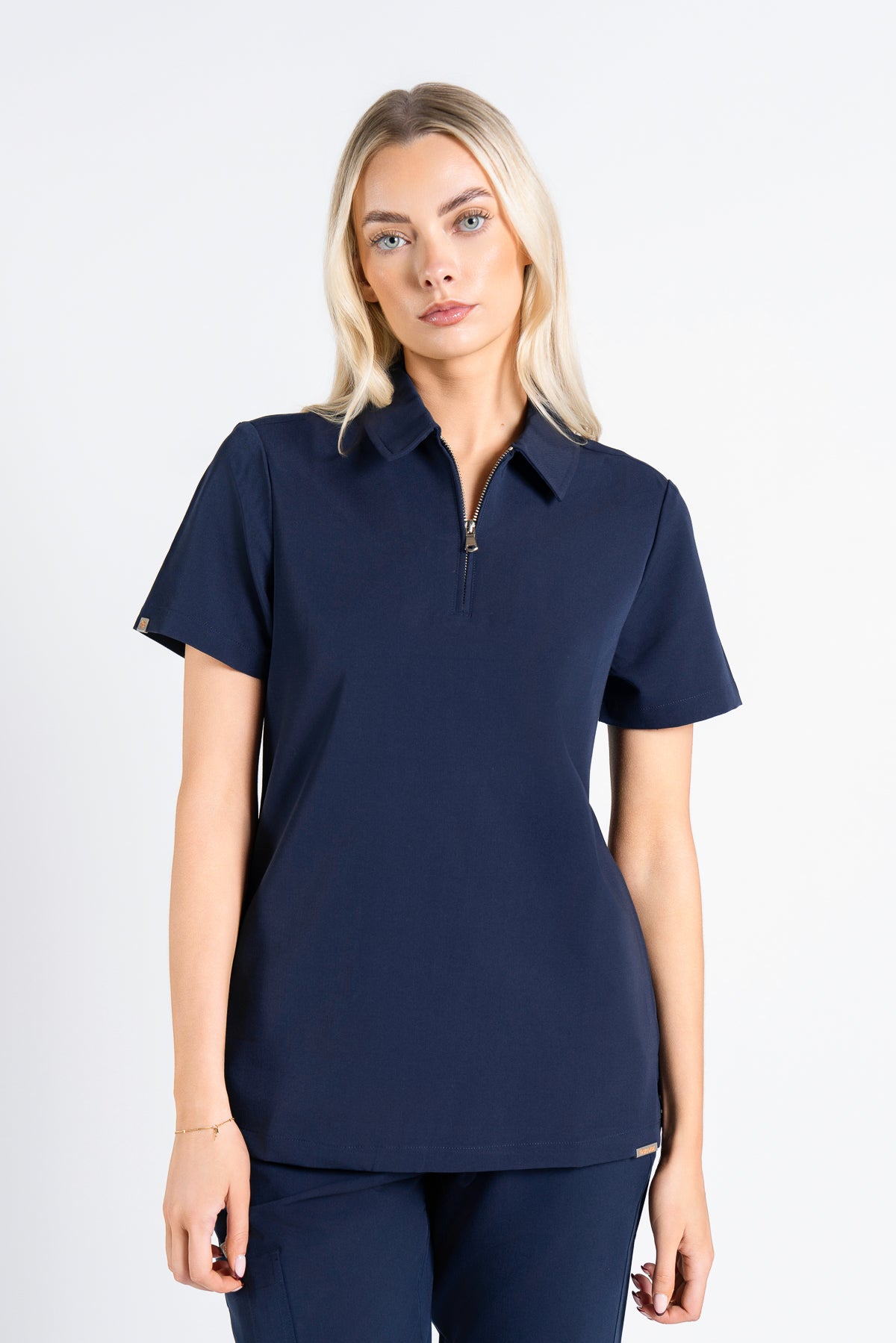 Navy / M