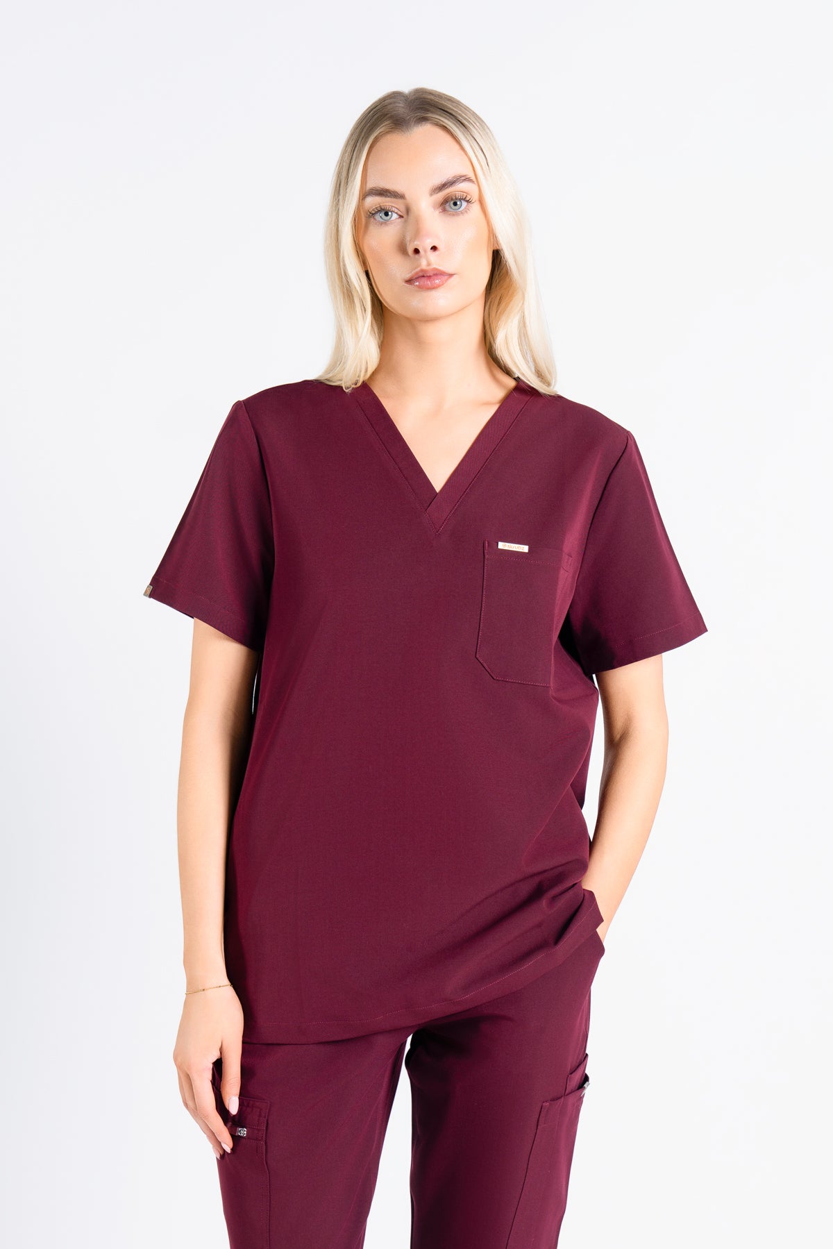 Burgundy / M