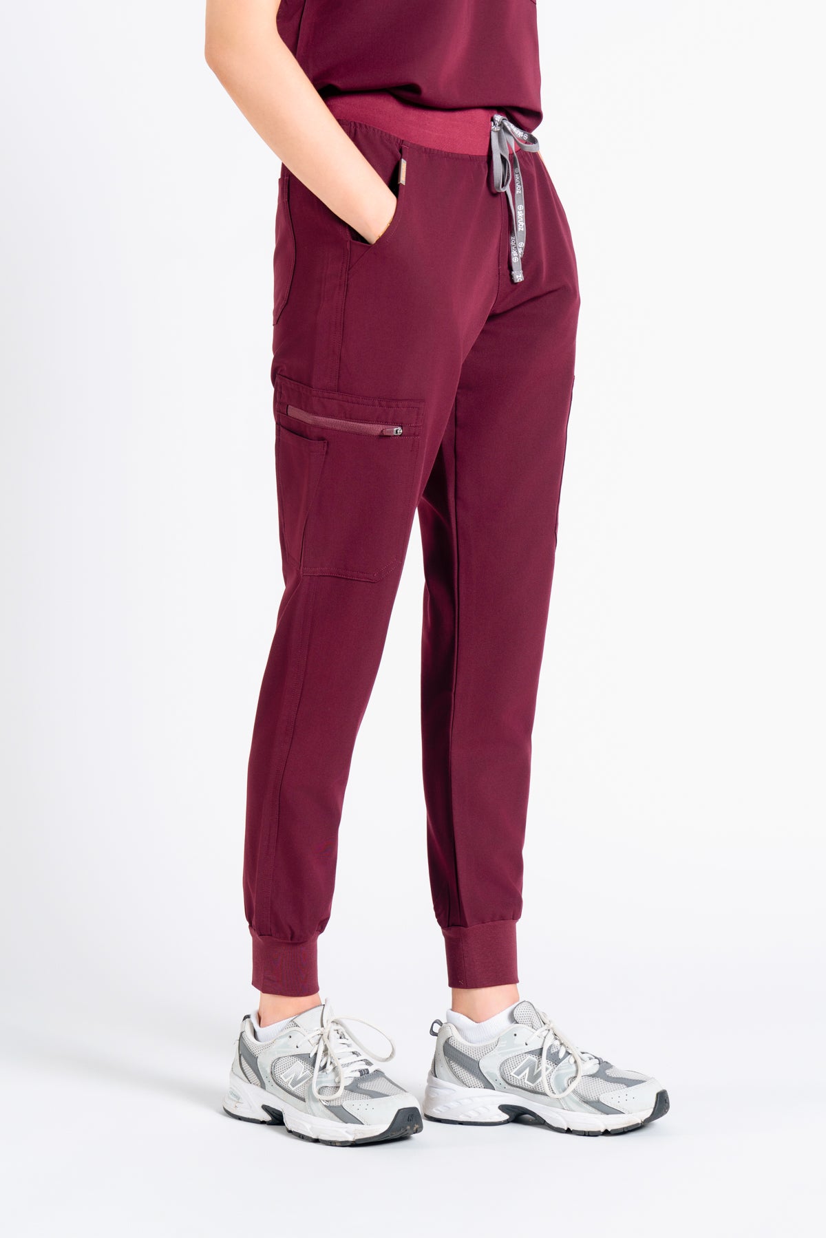 Akari 10 Pocket Jogger Scrub Pants Womens