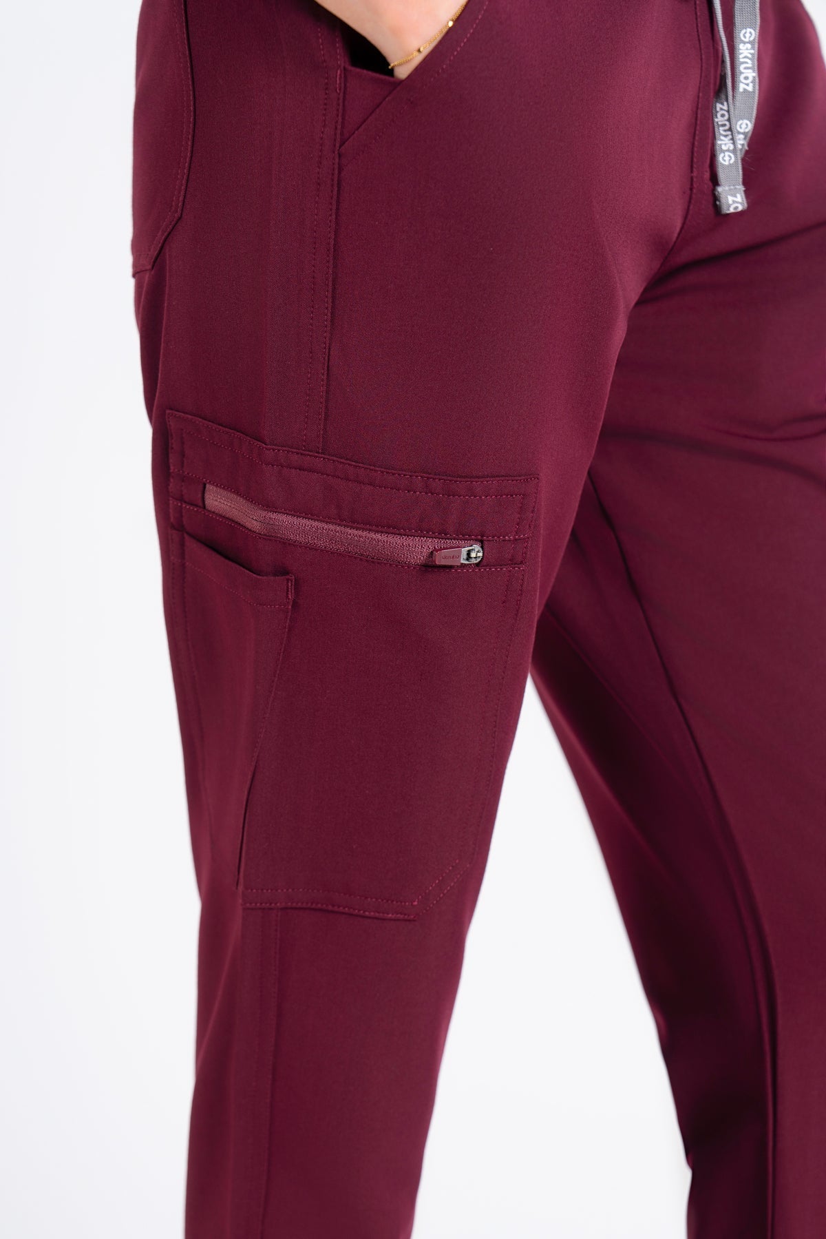 Akari 10 Pocket Jogger Scrub Pants Womens