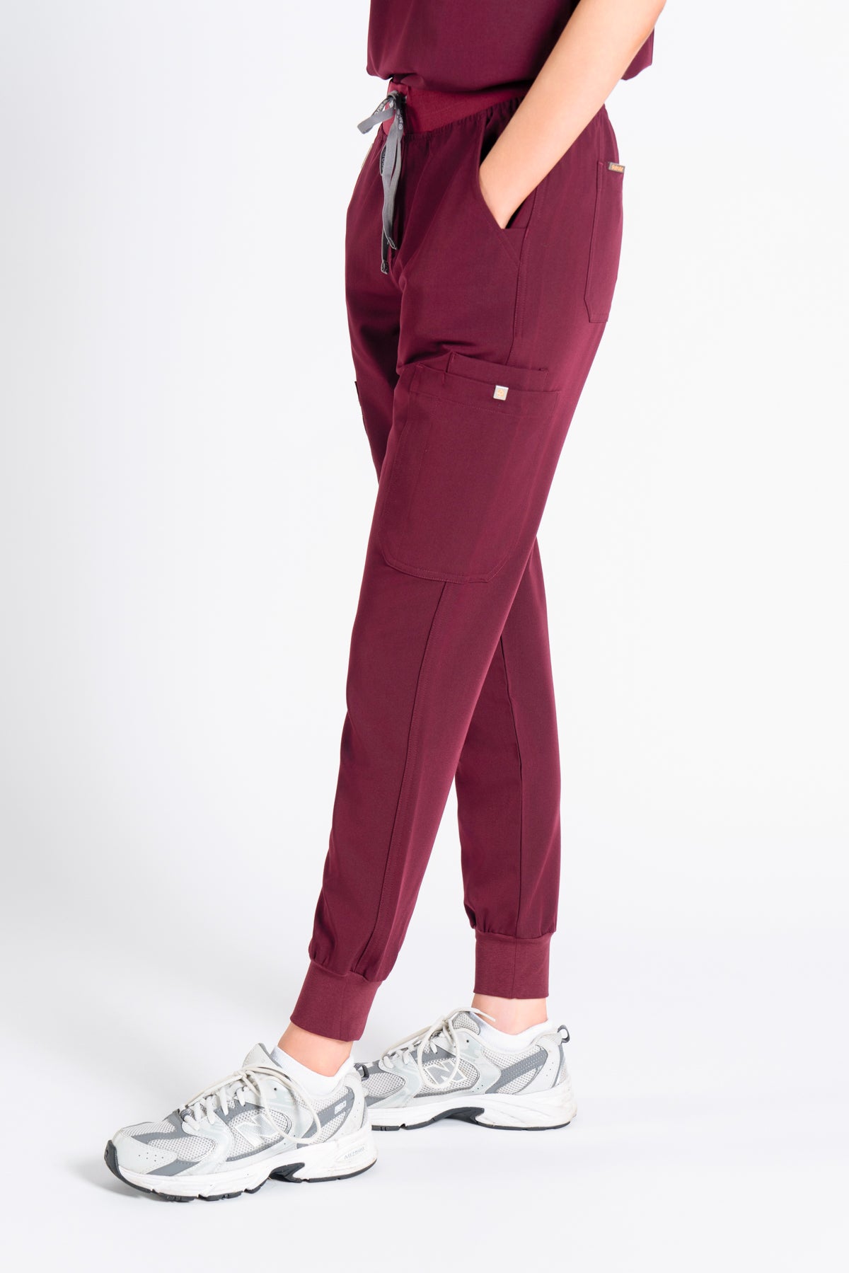 Akari 10 Pocket Jogger Scrub Pants Womens