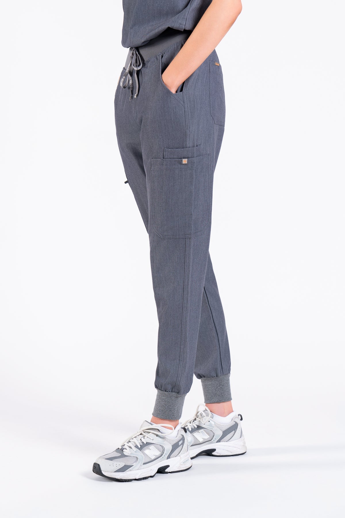 Akari 10 Pocket Jogger Scrub Pants Womens