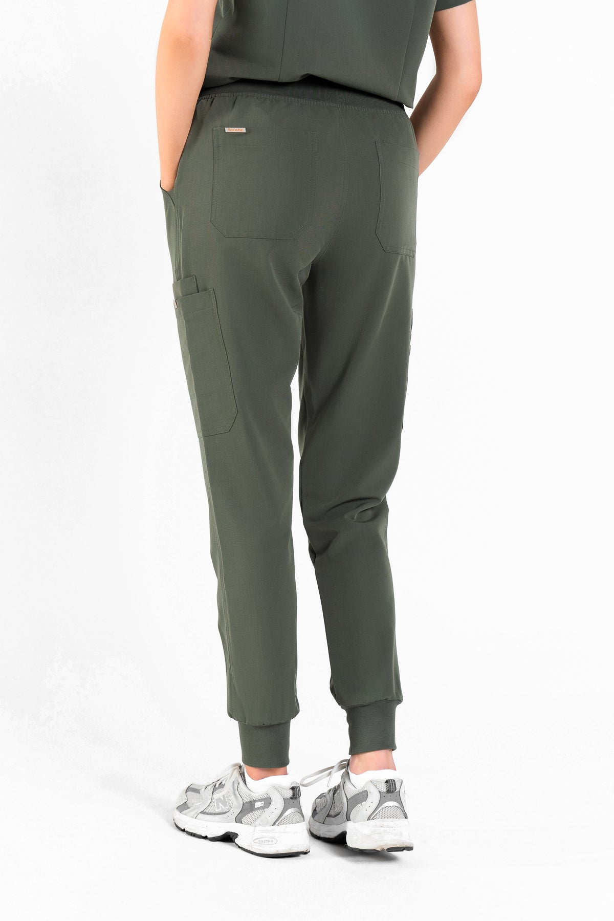 Akari 10 Pocket Jogger Scrub Pants Womens