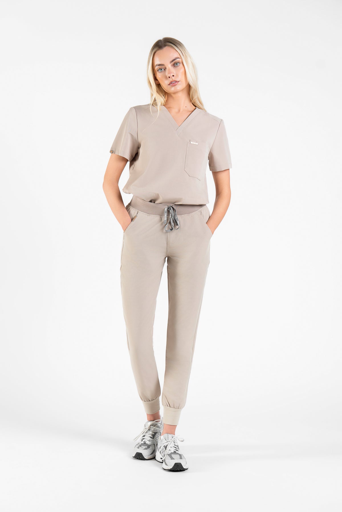 Yugen Womens Jogger Scrub pants