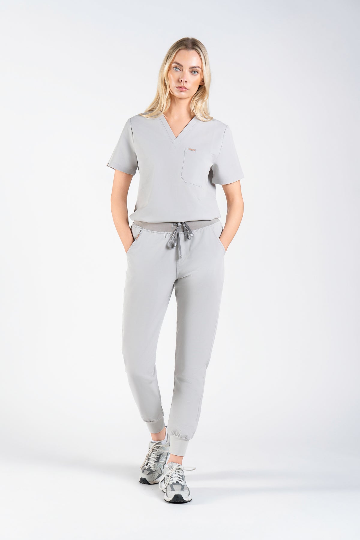 Quiet Grey / M / Regular - alternate view