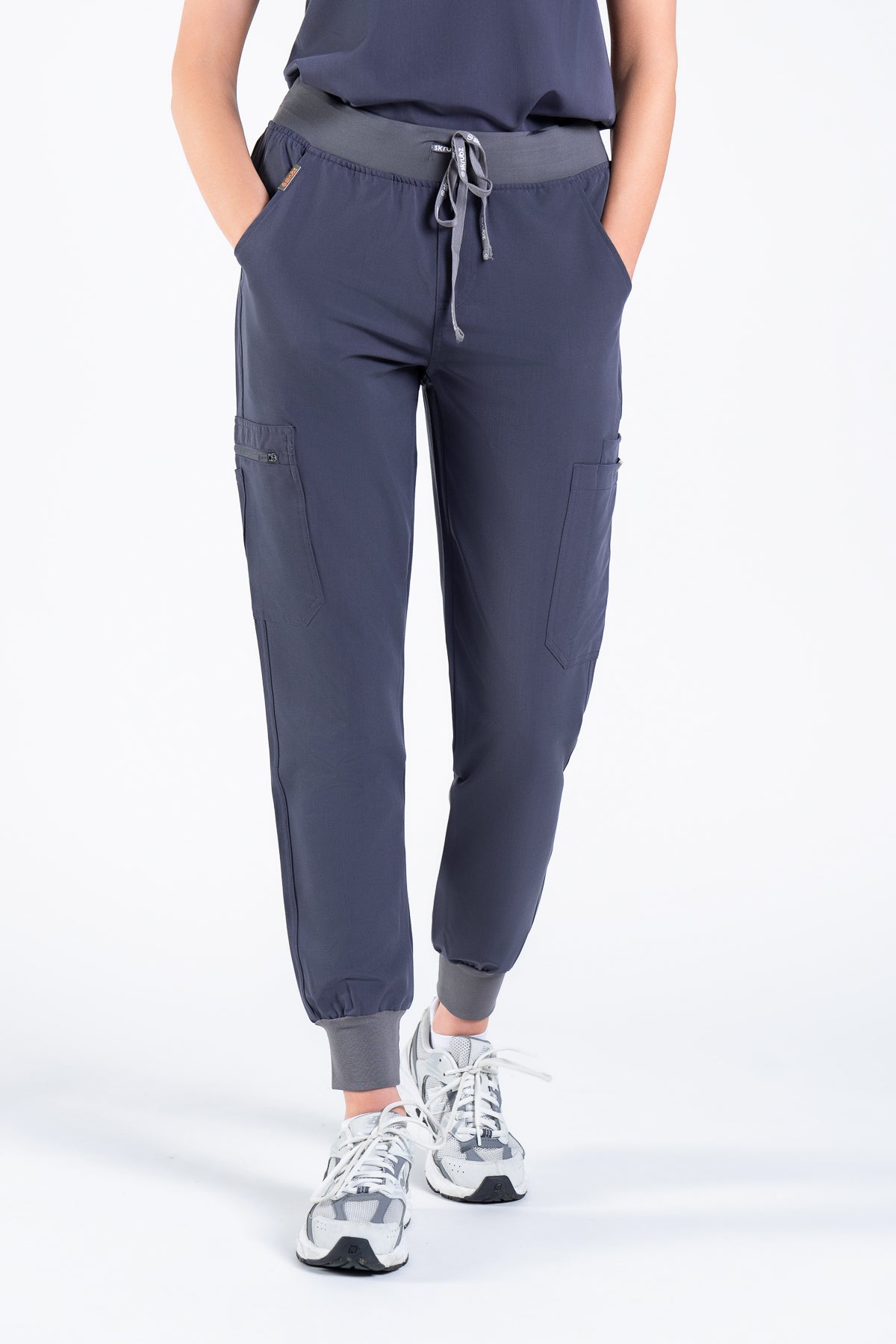 Akari 10 Pocket Jogger Scrub Pants Womens