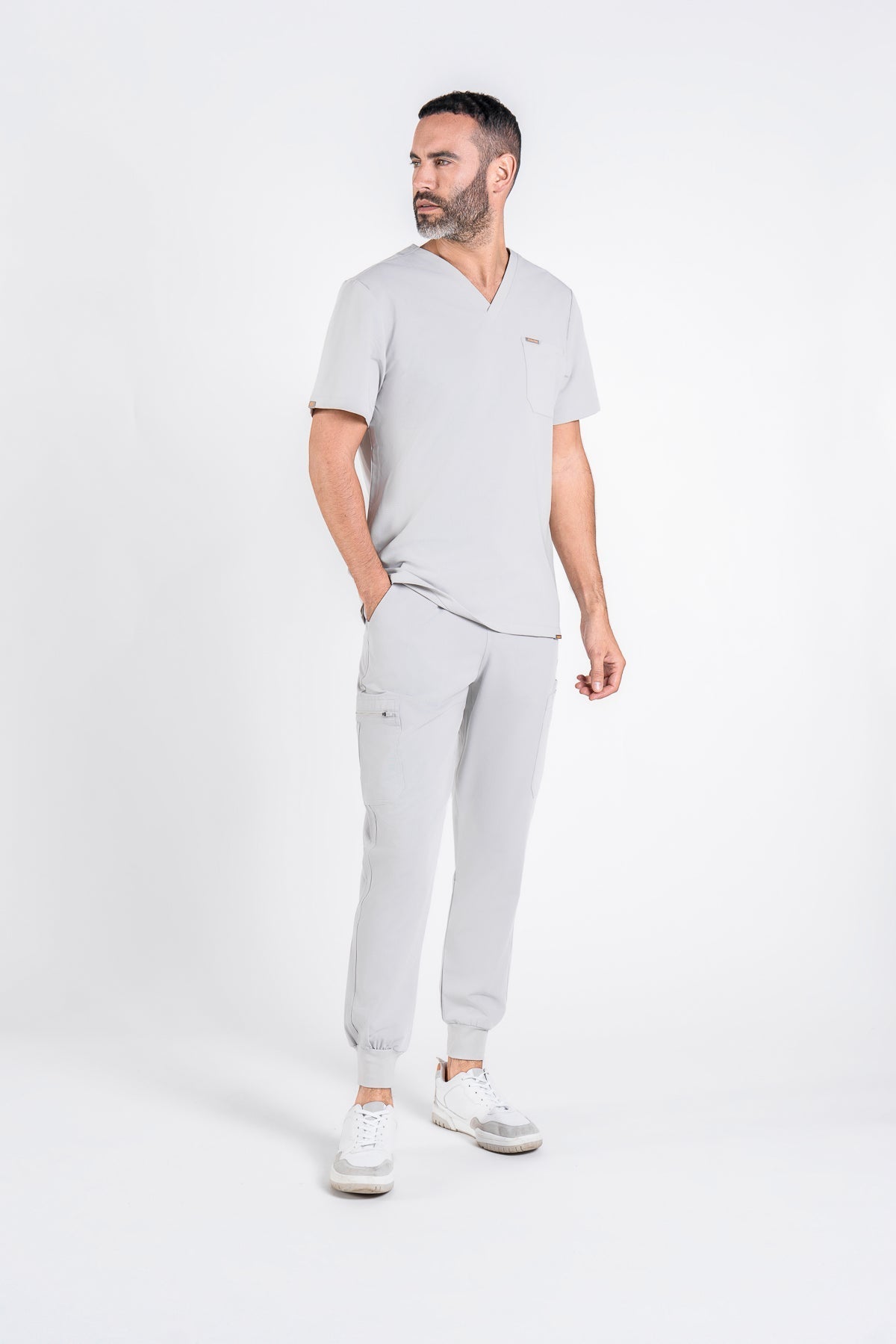 Quiet Grey / M / Regular - alternate view