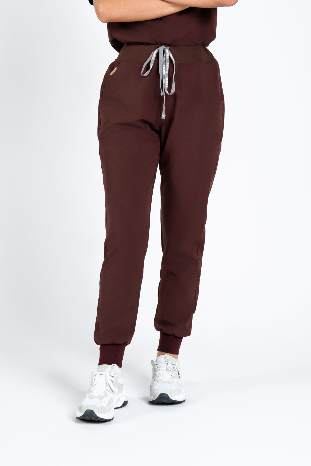 Yugen Womens Jogger Scrub pants