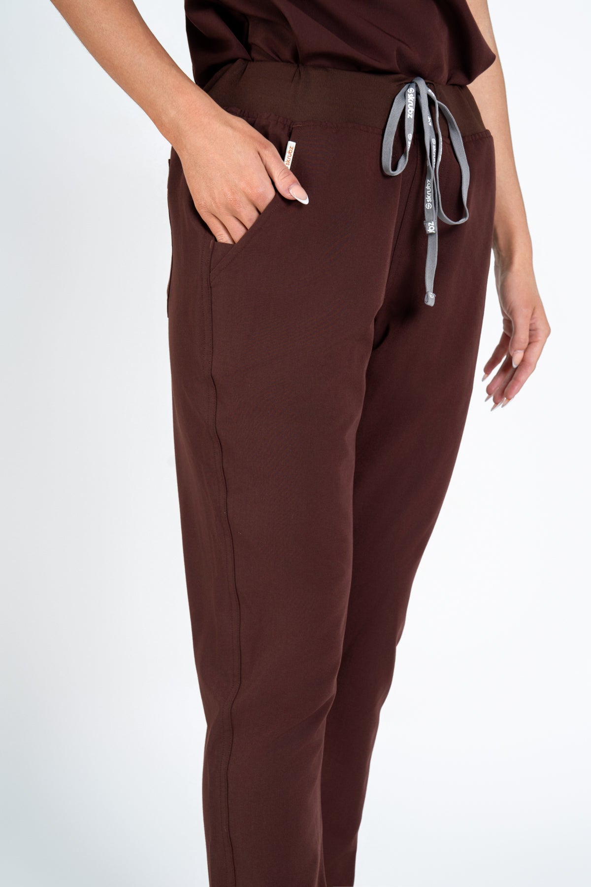 Yugen Womens Jogger Scrub pants