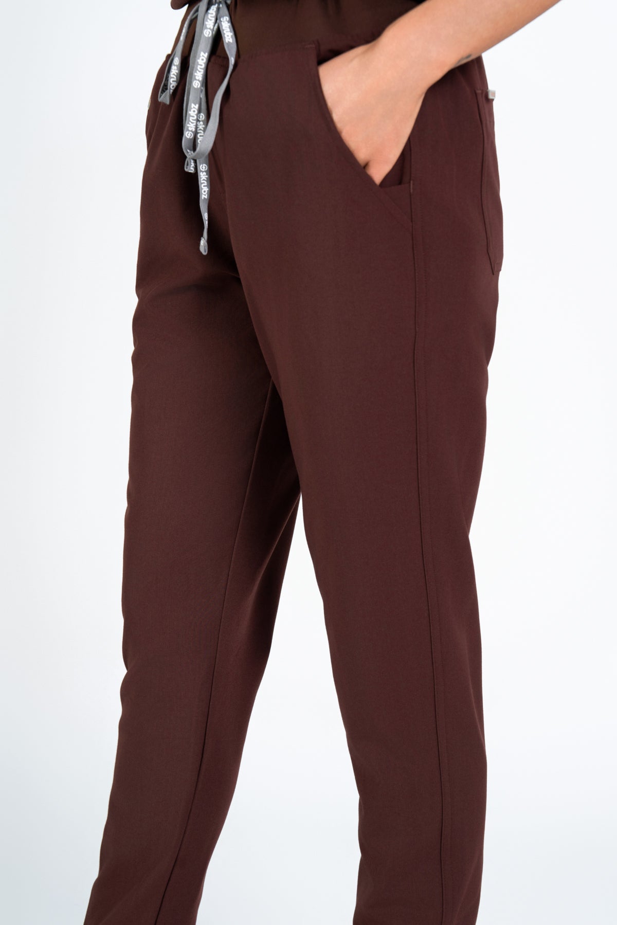 Yugen Womens Jogger Scrub pants